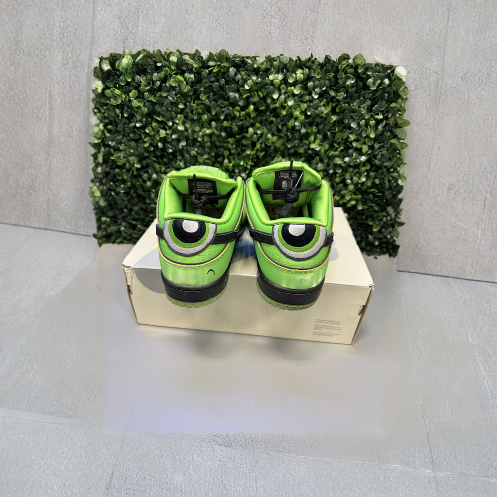 Nike Dunk Low SB Power Puff "Buttercup" Size 9.5 Preowned