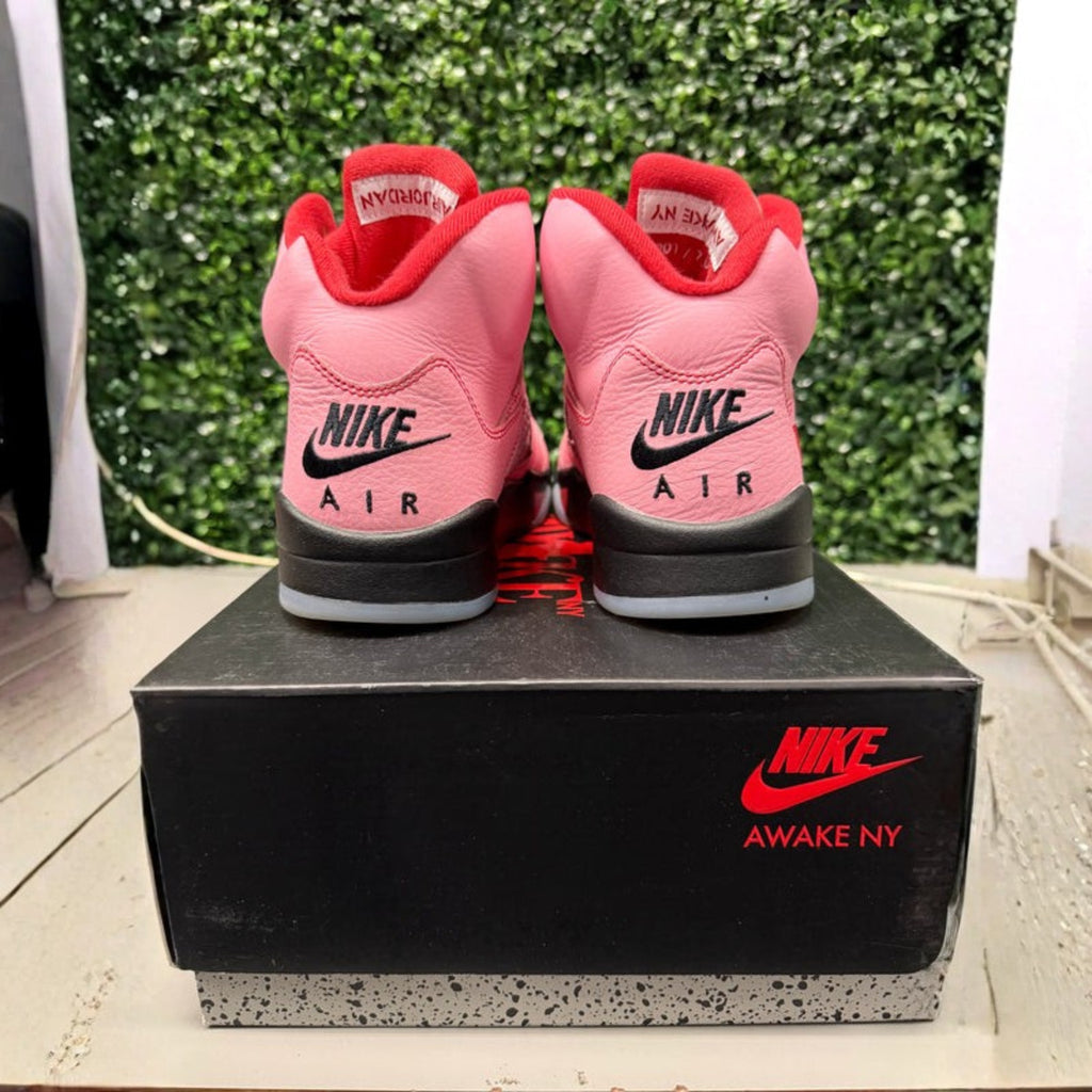 Jordan 5 Retro "Awake NY" Arctic Pink Size 9.5 Preowned