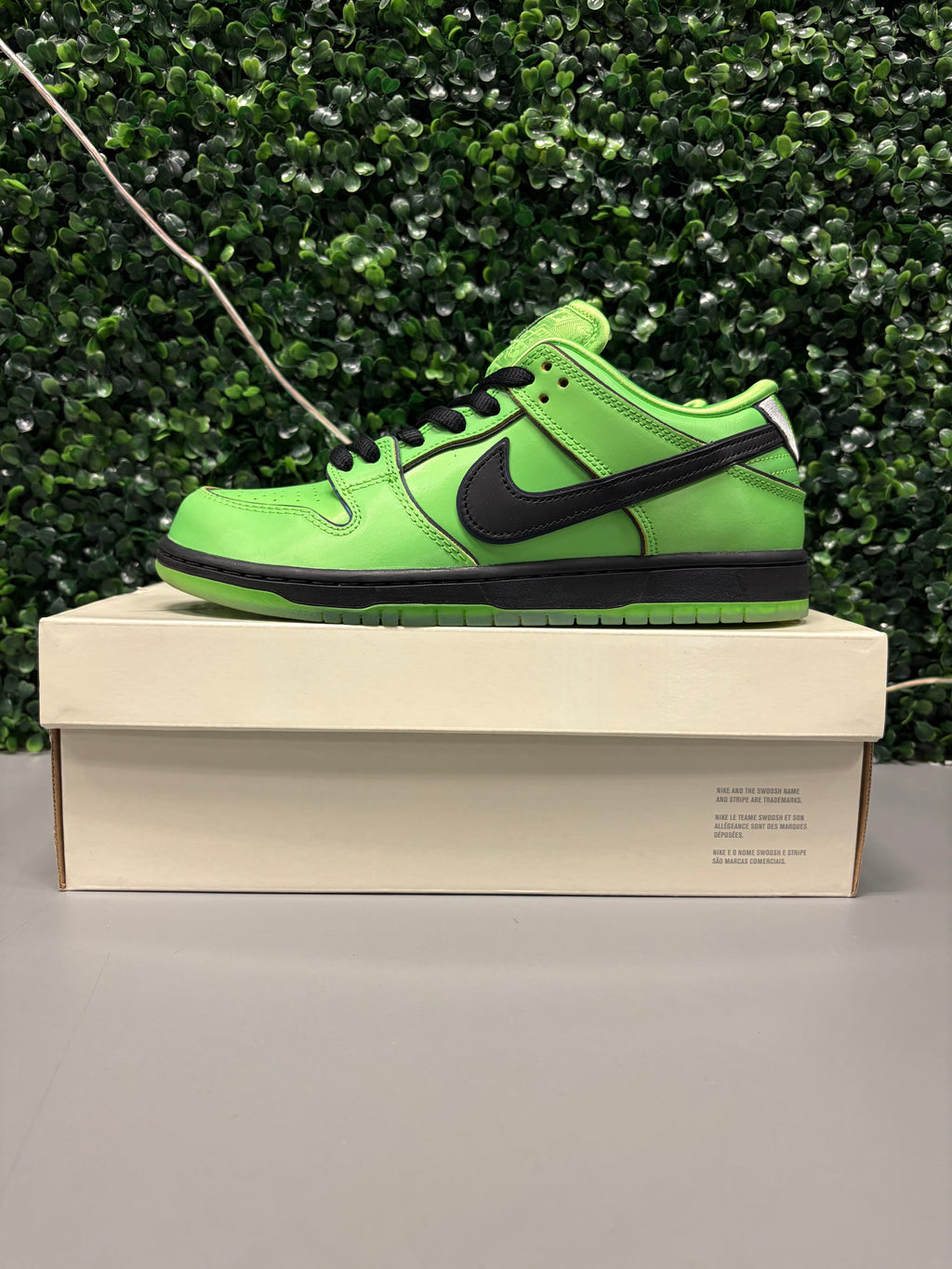 Nike SB Dunk Low "Buttercup" Size 8M/9.5W Preowned