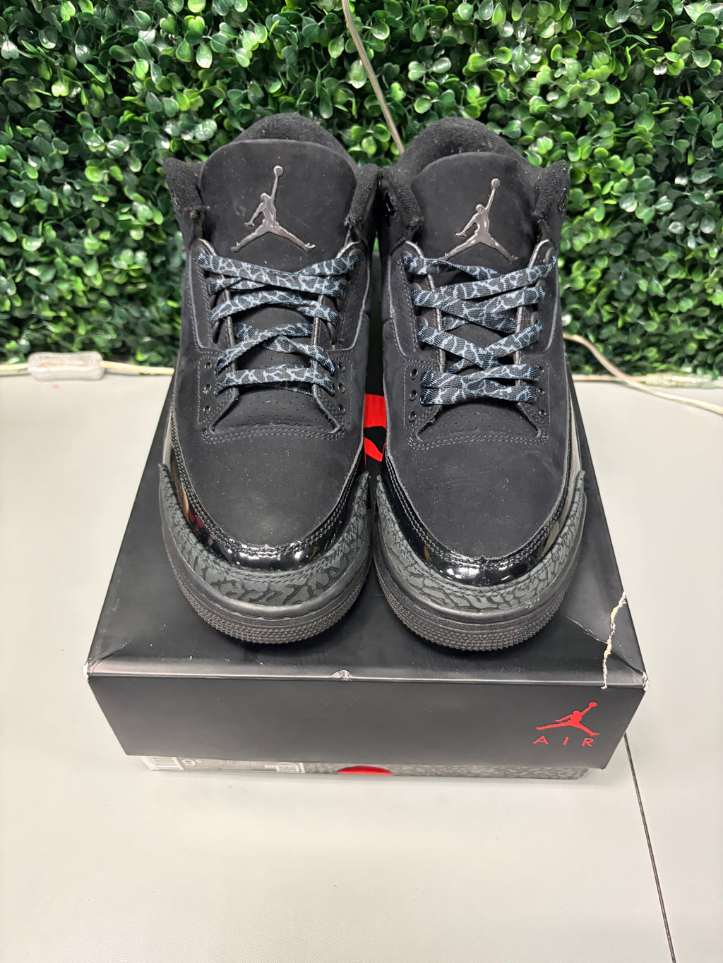 Jordan 3 Retro "Black Cat" Size 9.5 Preowned