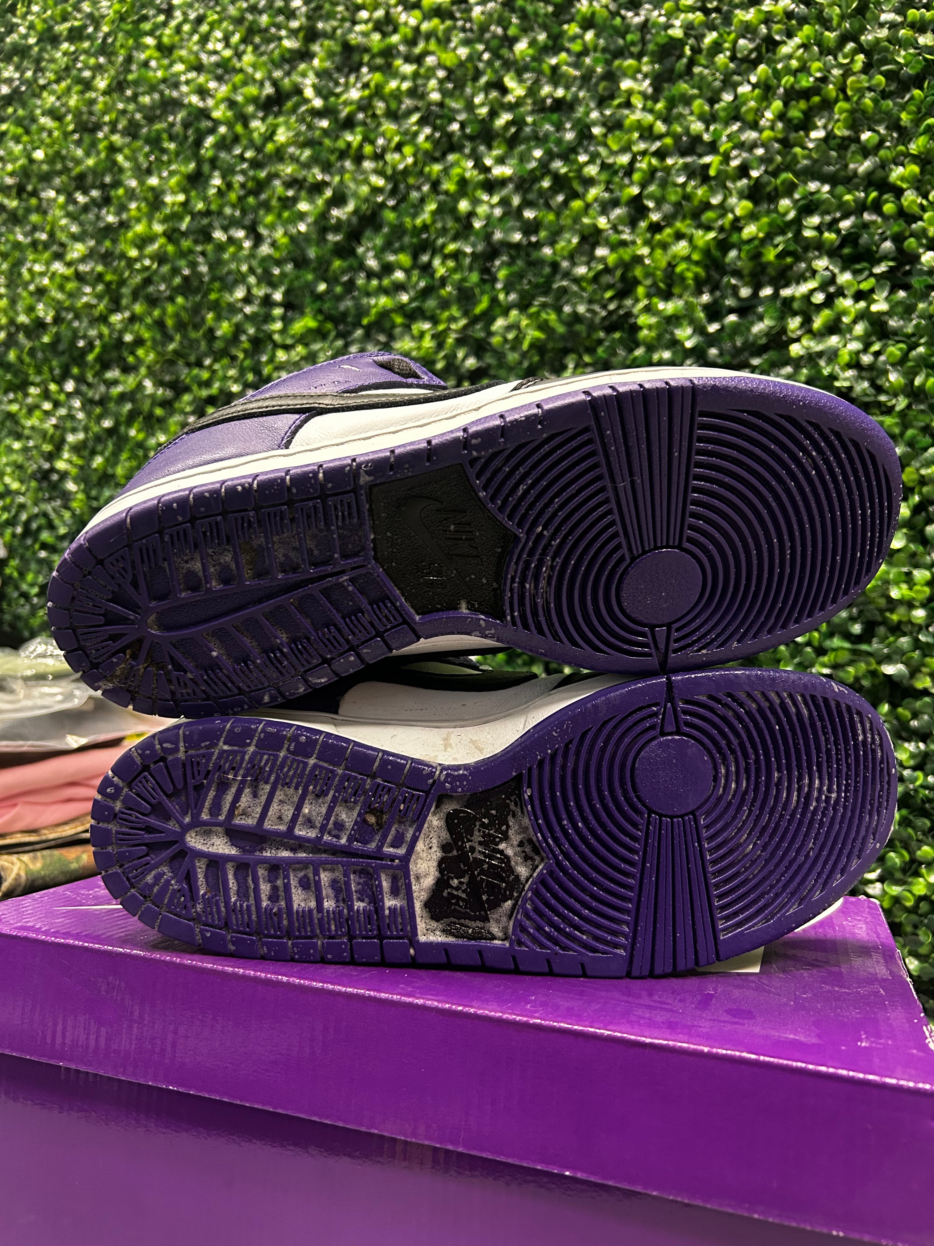 Sb Dunk Low "Court Purple" Size 9.5 Preowned