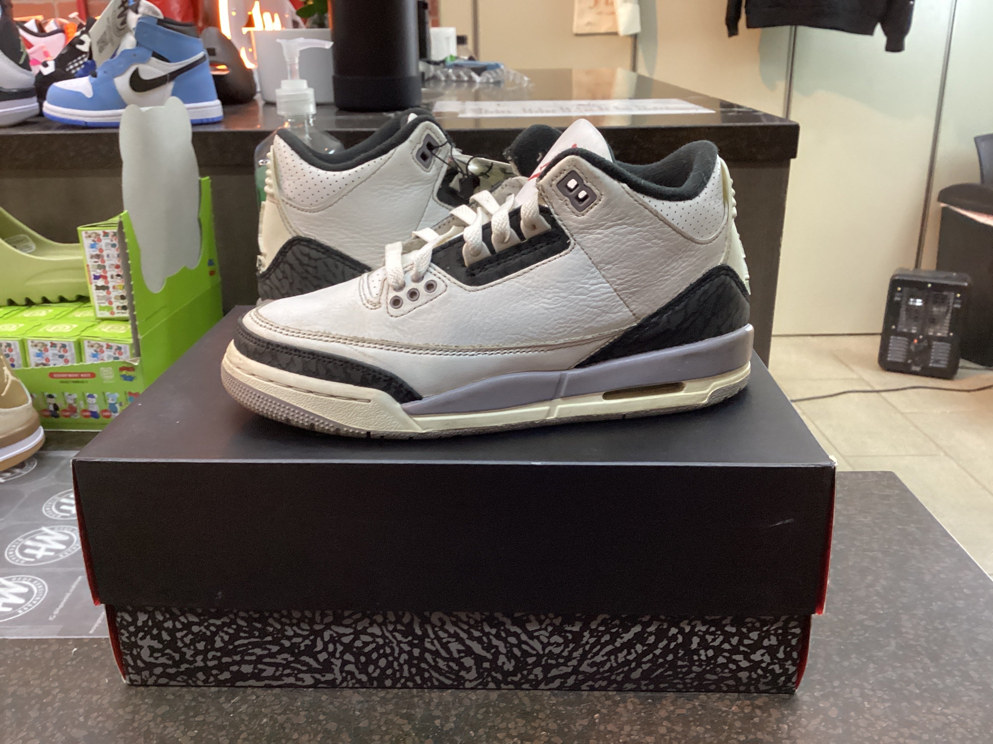 Jordan 3 “Cement Grey” Size 5Y Preowned
