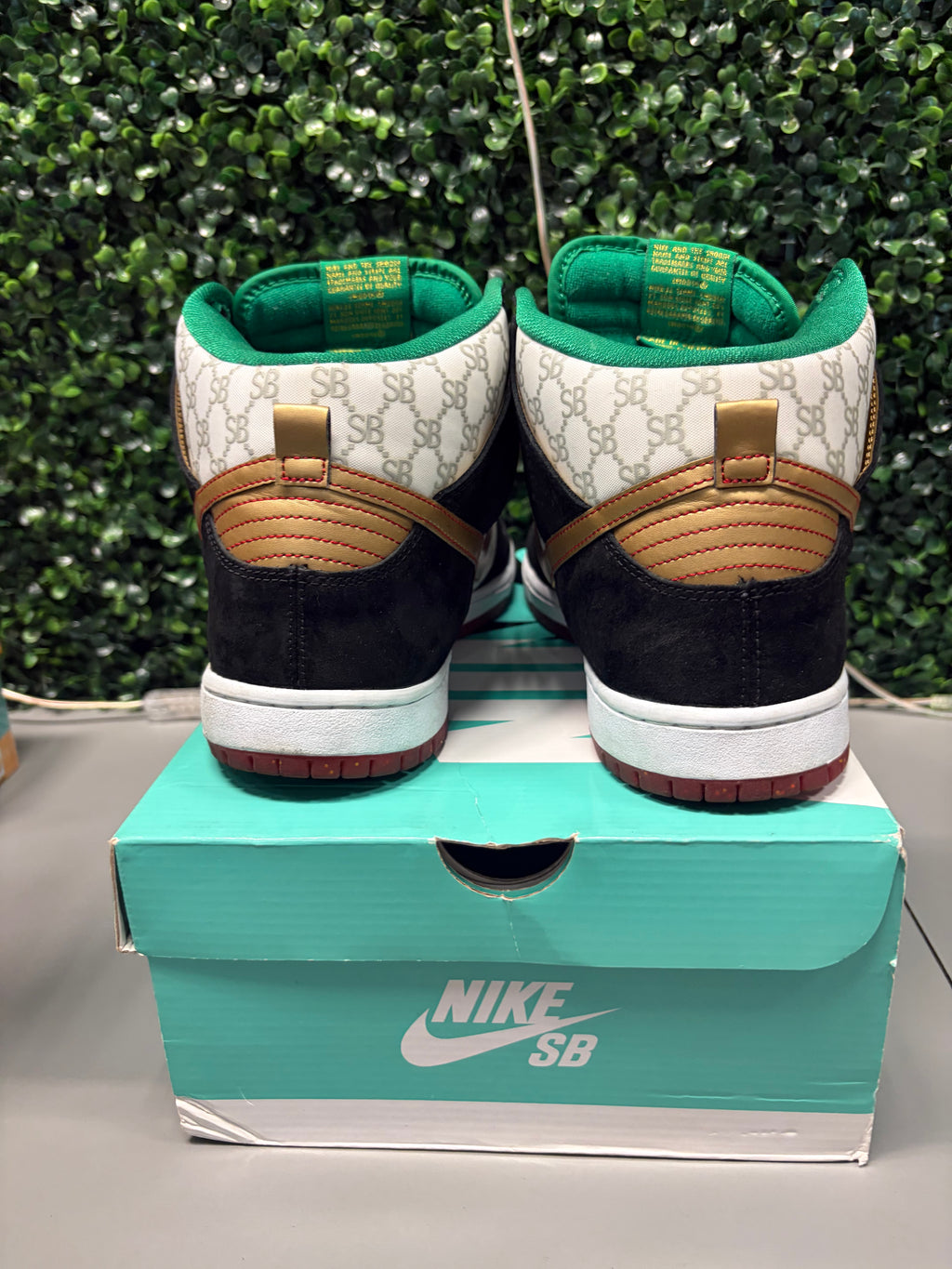 Nike SB Dunk High Black Sheep "Paid in Full" (GUCCI) Size 11 Preowned