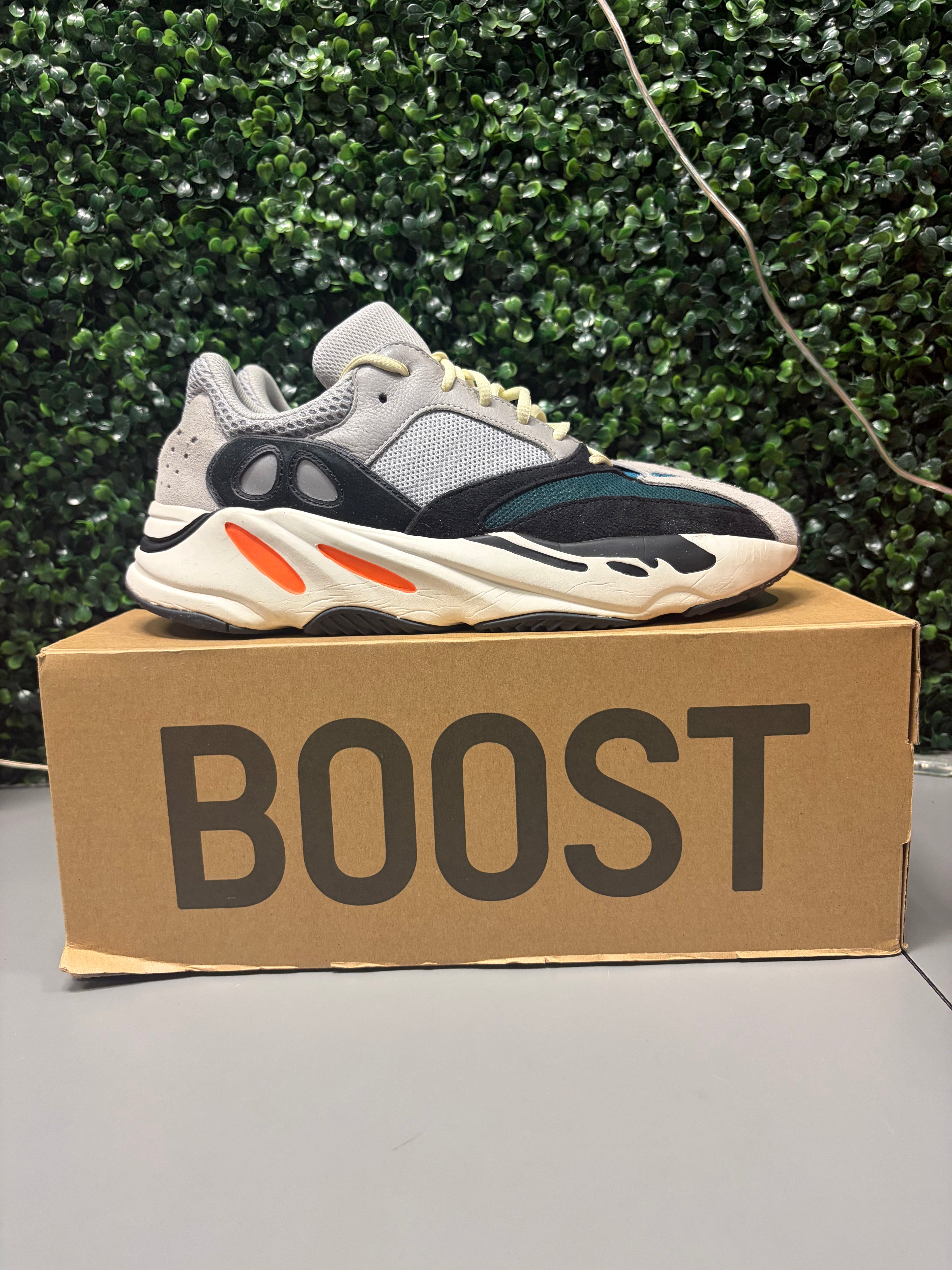 Yeezy Boost 700 "Wave Runner" Size 12 Preowned