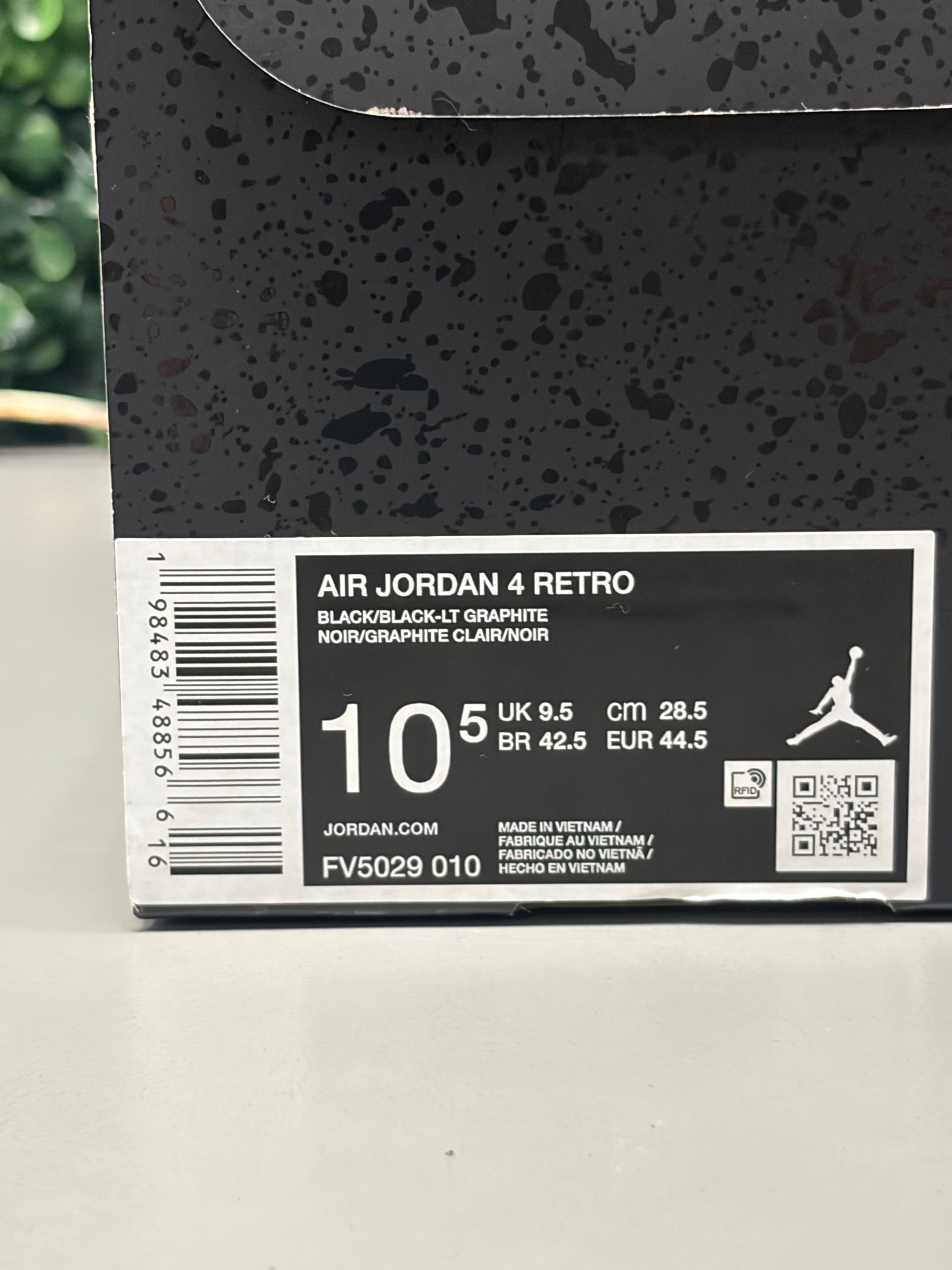 Jordan 4 "Black Cat" Size 10.5 Preowned