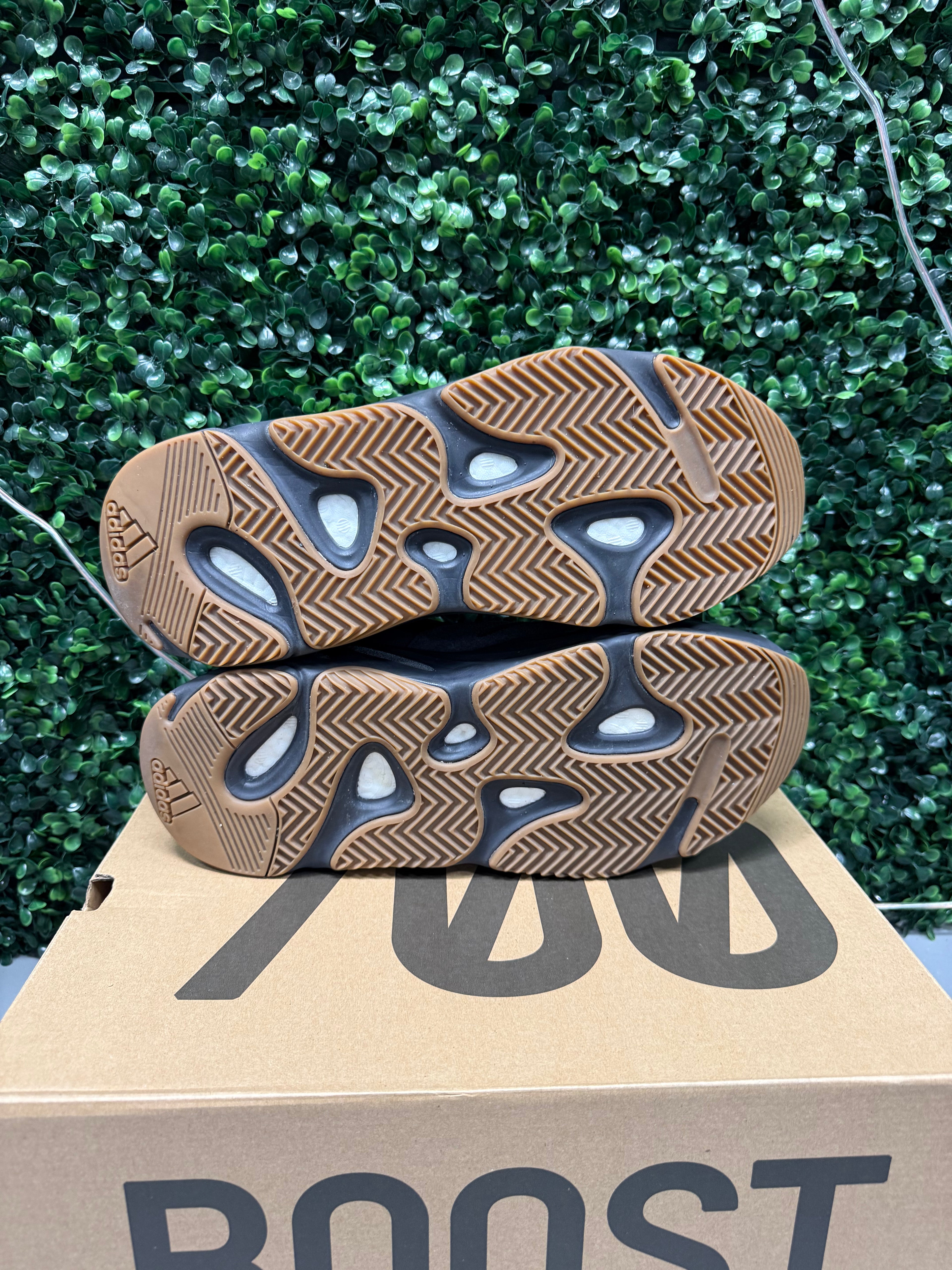 Yeezy 700 Boost "Utility Black" Size 12 Preowned