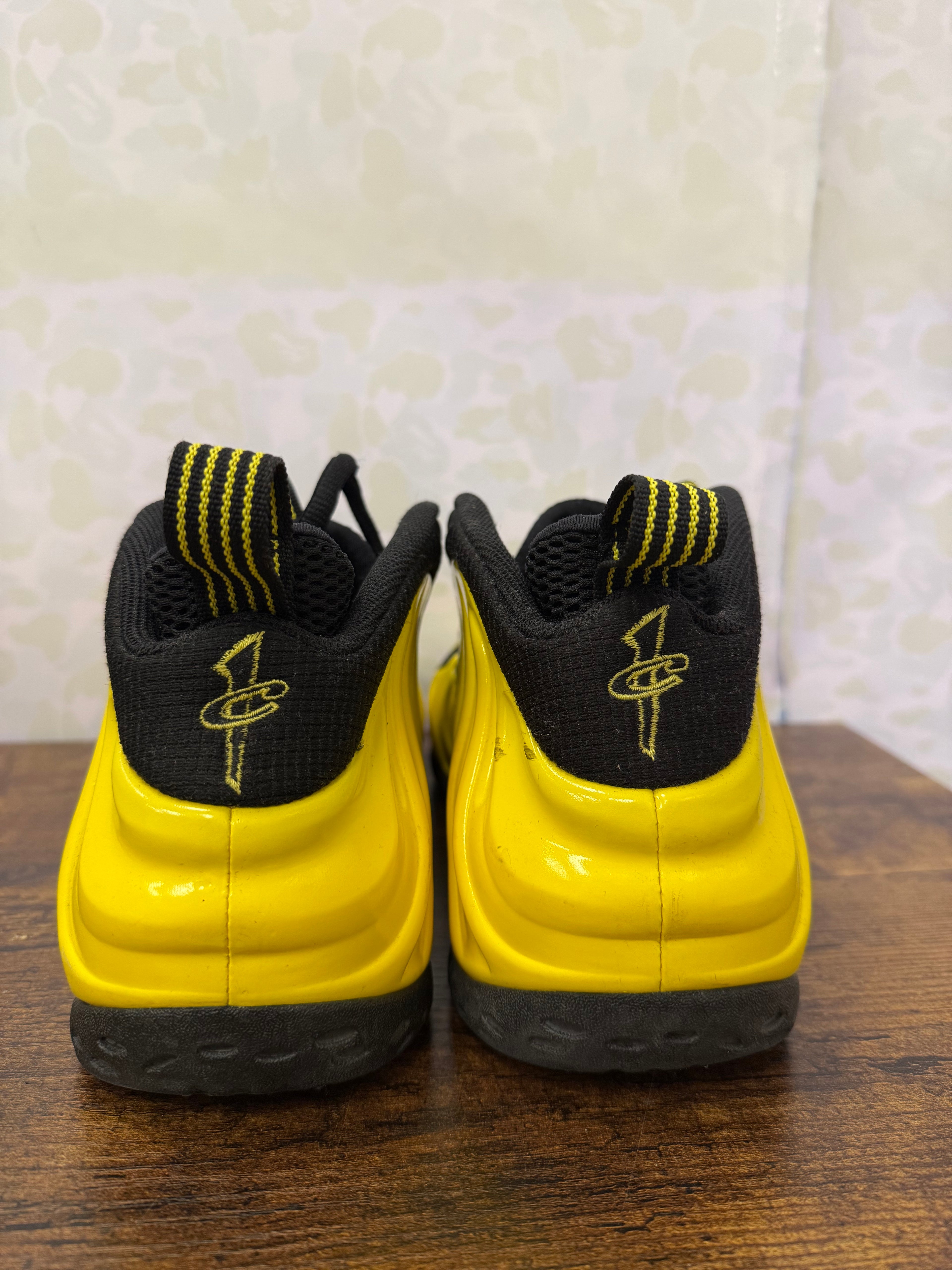 Nike Foamposite “Wu-Tang Yellow” Size 9 Preowned