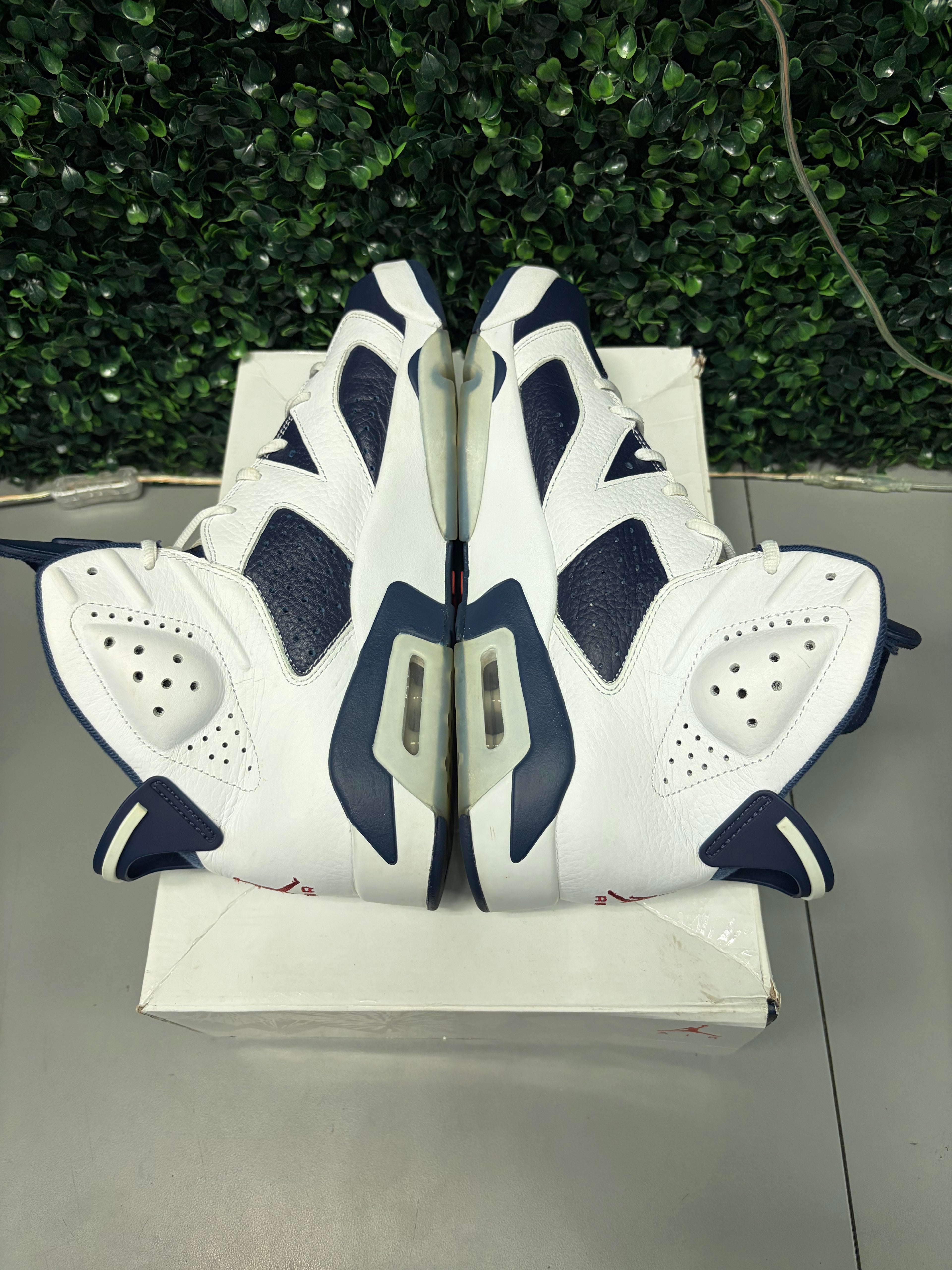 Jordan 6 Retro "Olympic" (2024) Size 12 Preowned