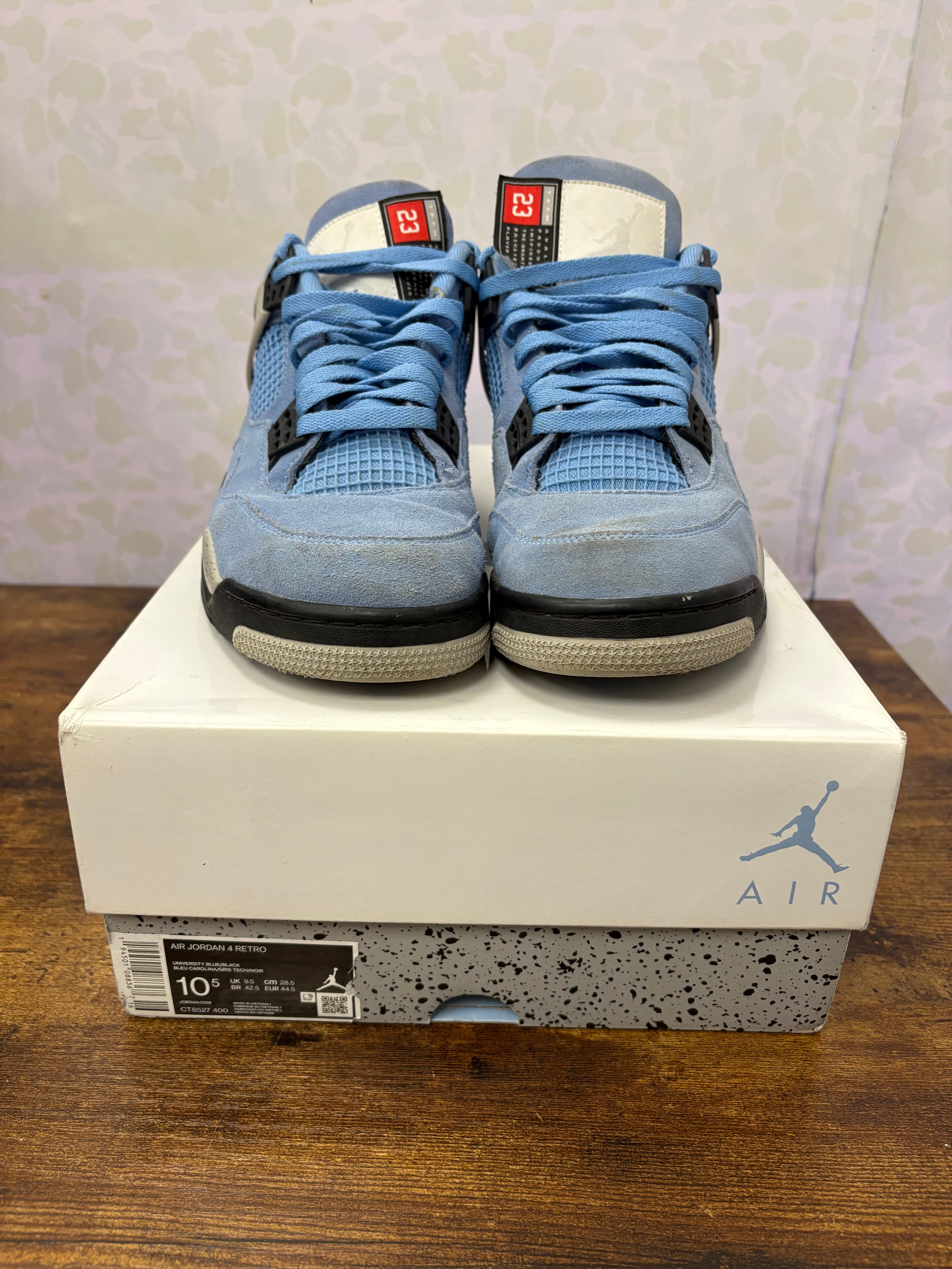 Jordan 4 “University Blue” Size 10.5 Preowned
