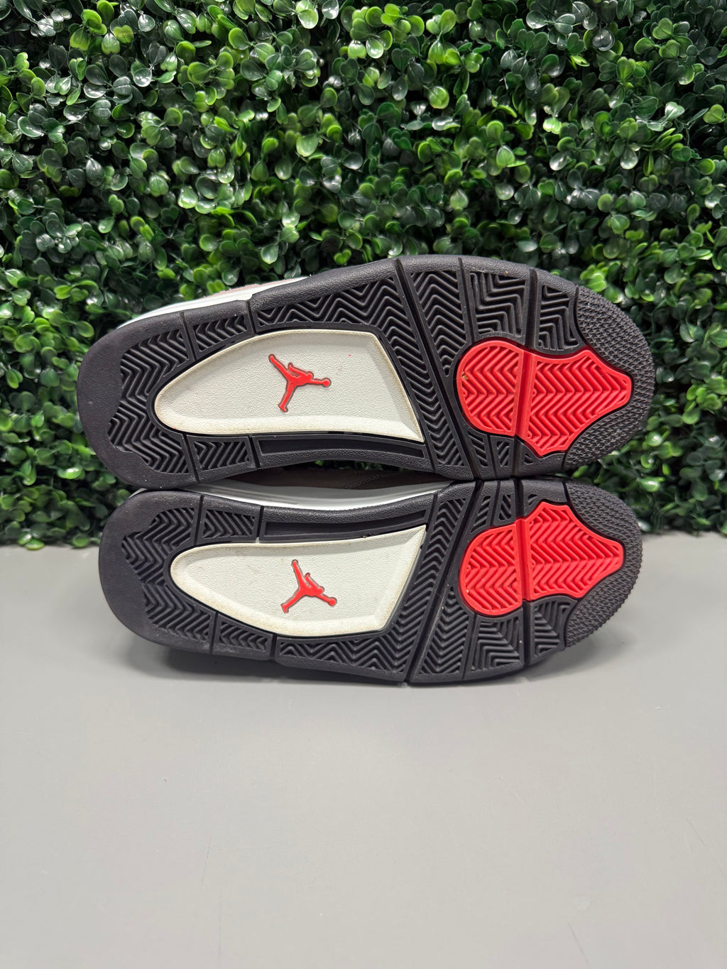 Jordan 4 "Taupe Haze" Size 5.5Y Preowned