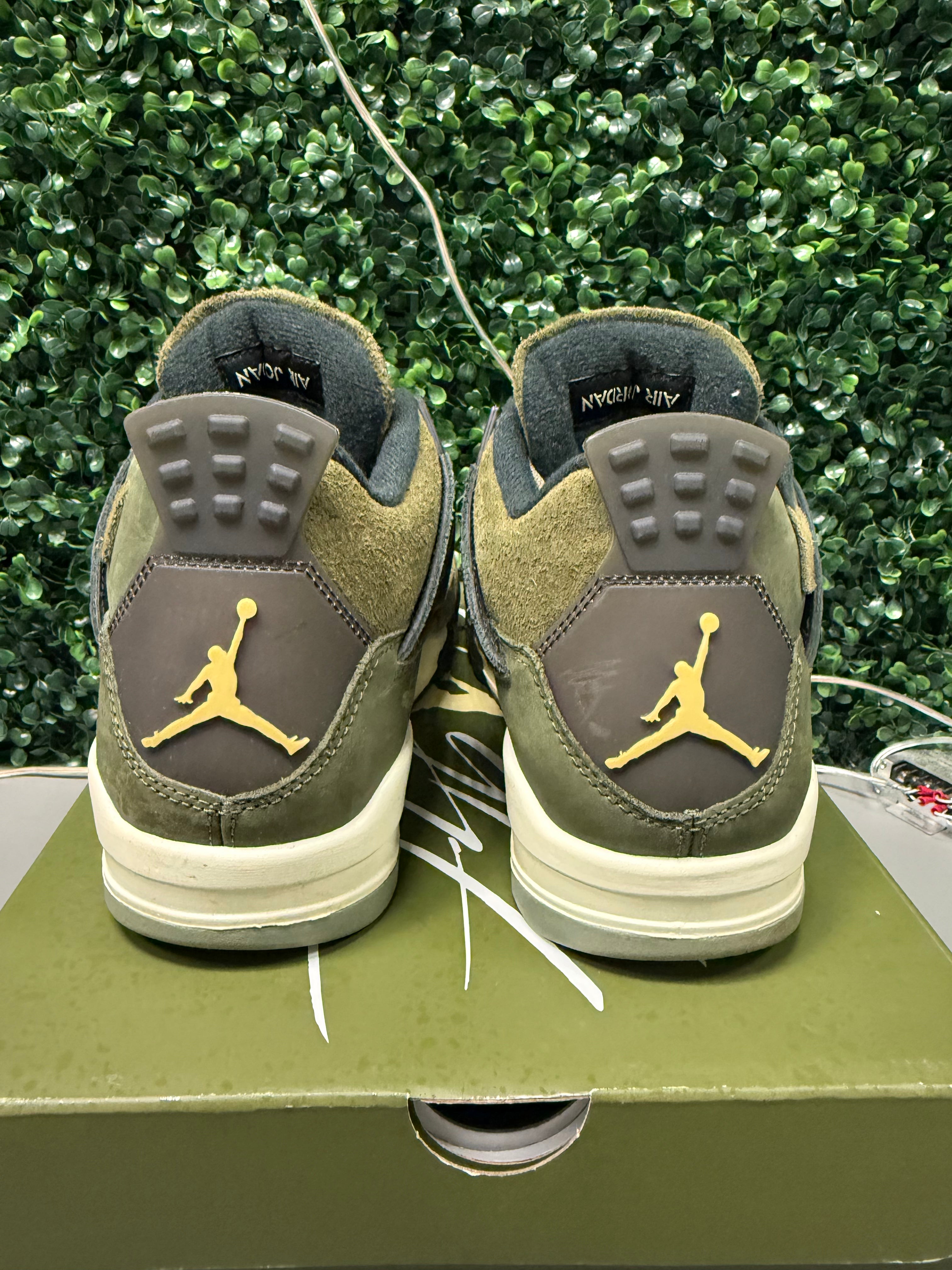 Jordan 4 "Craft Olive" Size 9.5 Preowned