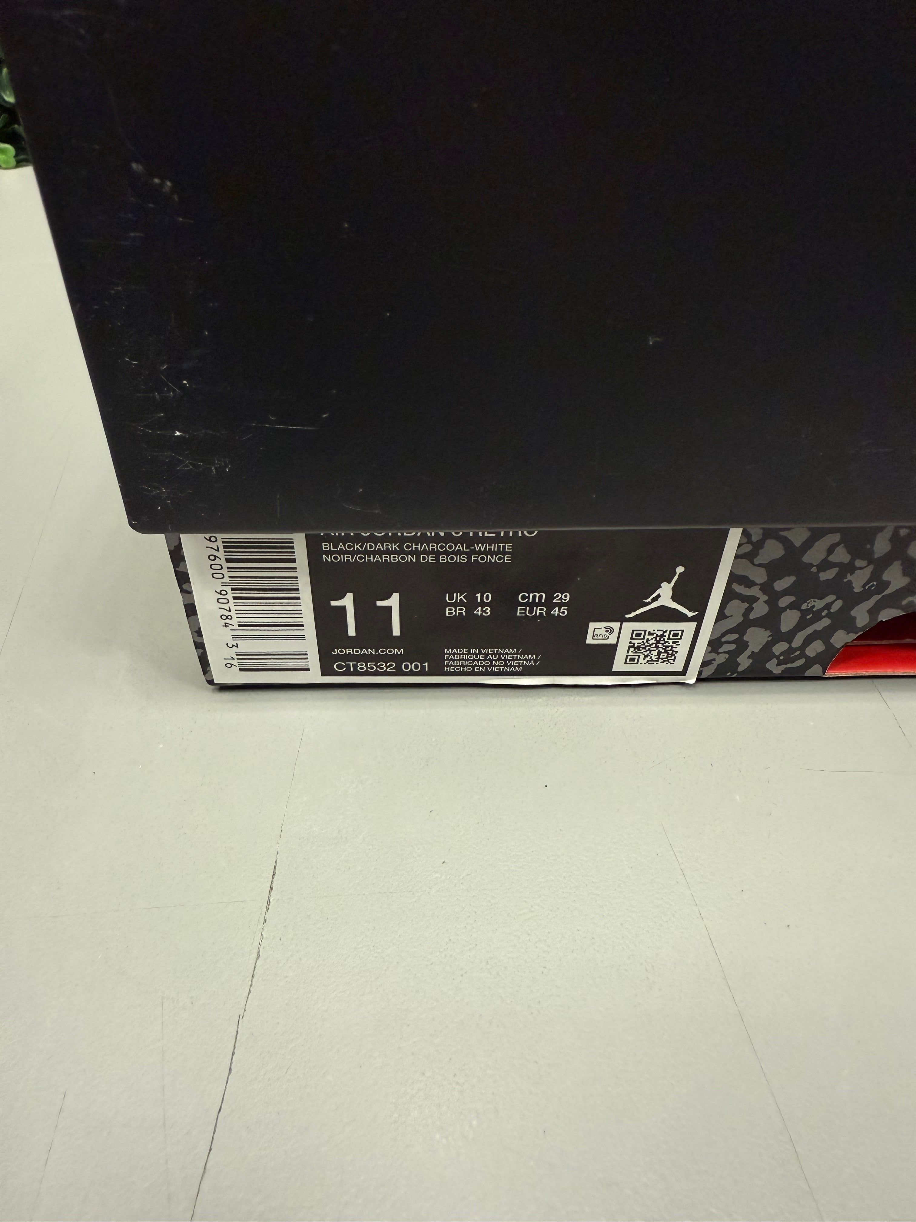 Jordan 3 "Black Cat" Size 11 Preowned