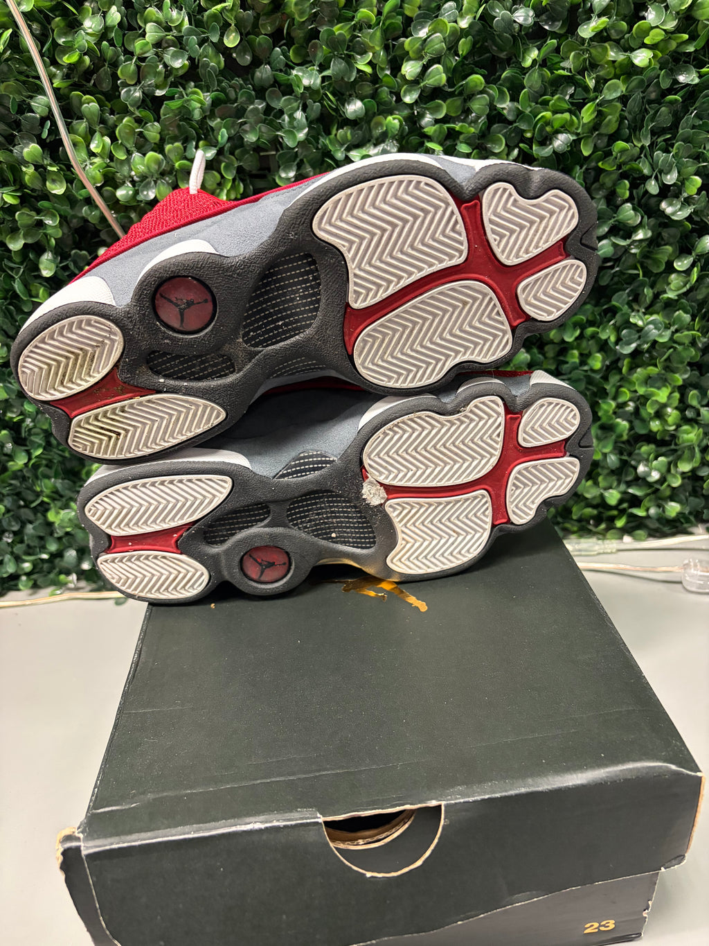Jordan 13 Retro "Gym Red Flint Grey" Size 5Y Preowned