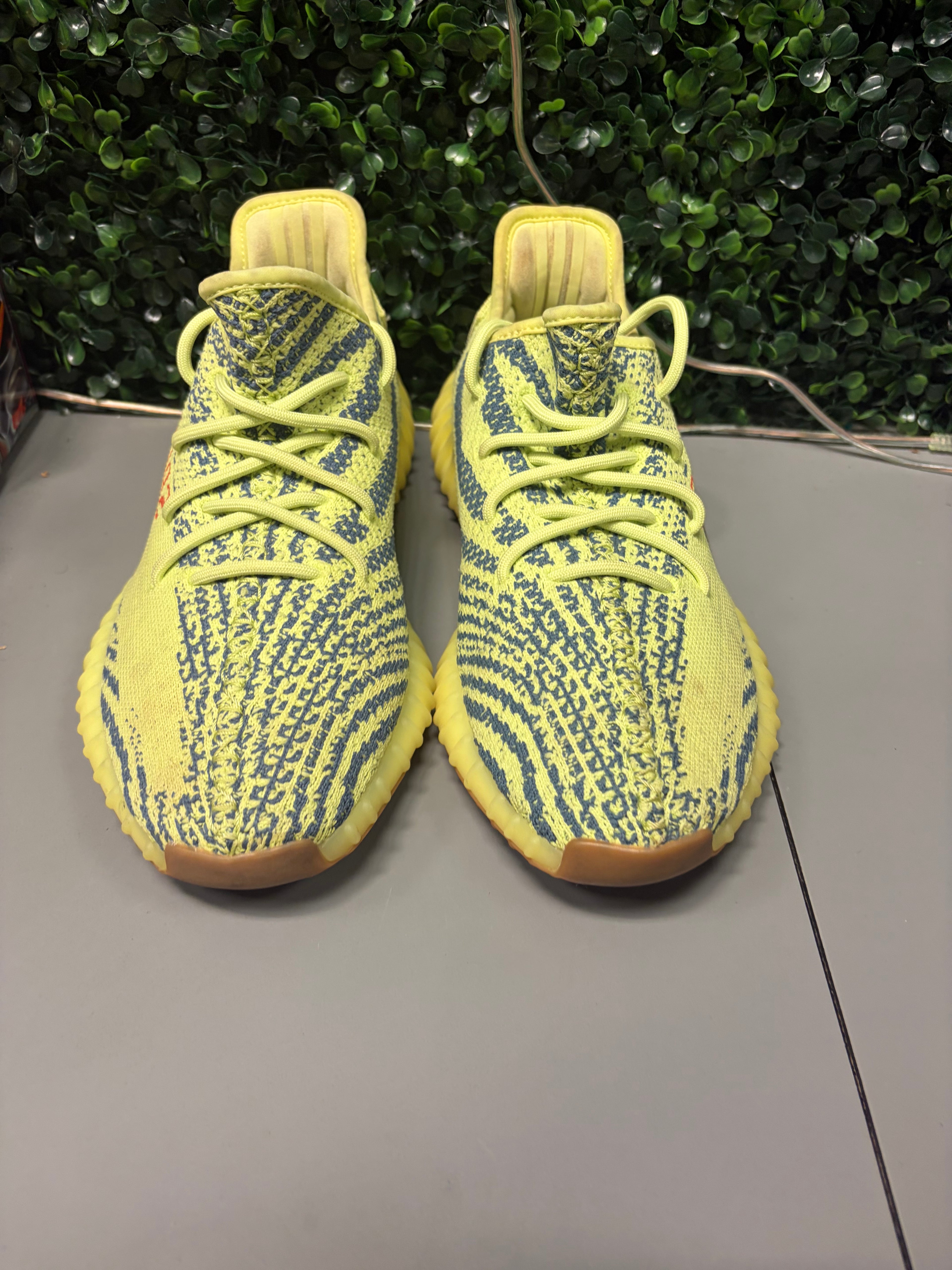 adidas Yeezy Boost 350 V2 Semi Frozen Yellow Size 8.5 Preowned