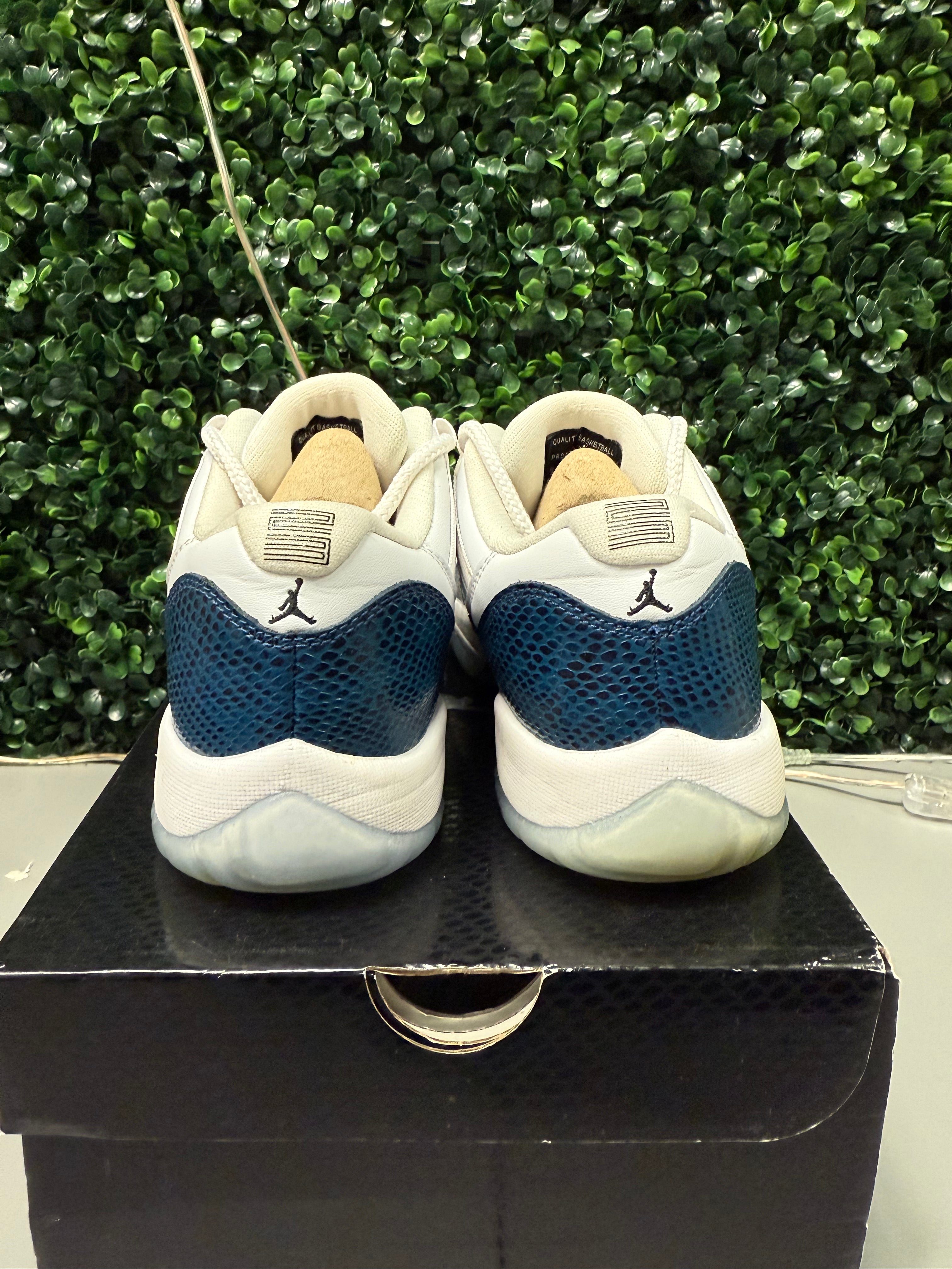 Jordan 11 Low "Navy Snakeskin" Size 6.5Y Preowned