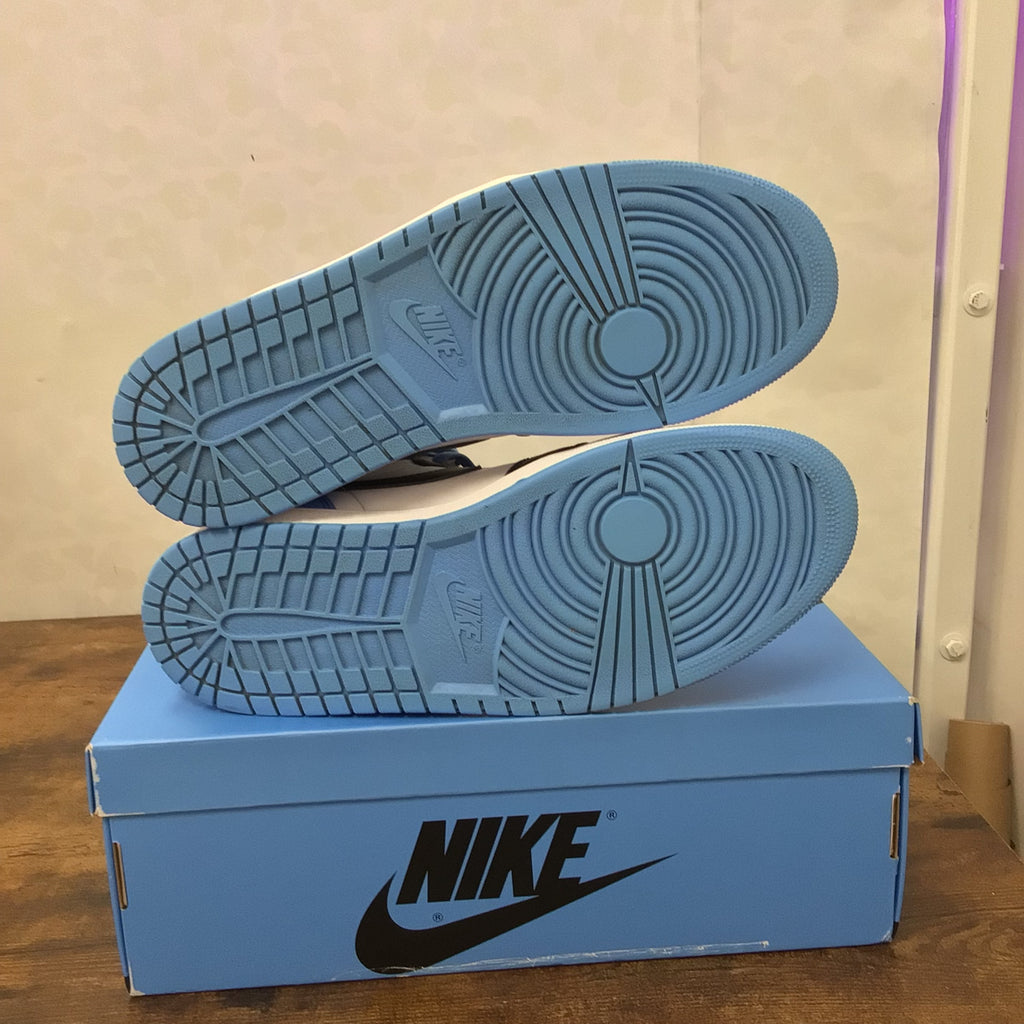 Air Jordan 1 Retro High OG UNC Toe Preowned