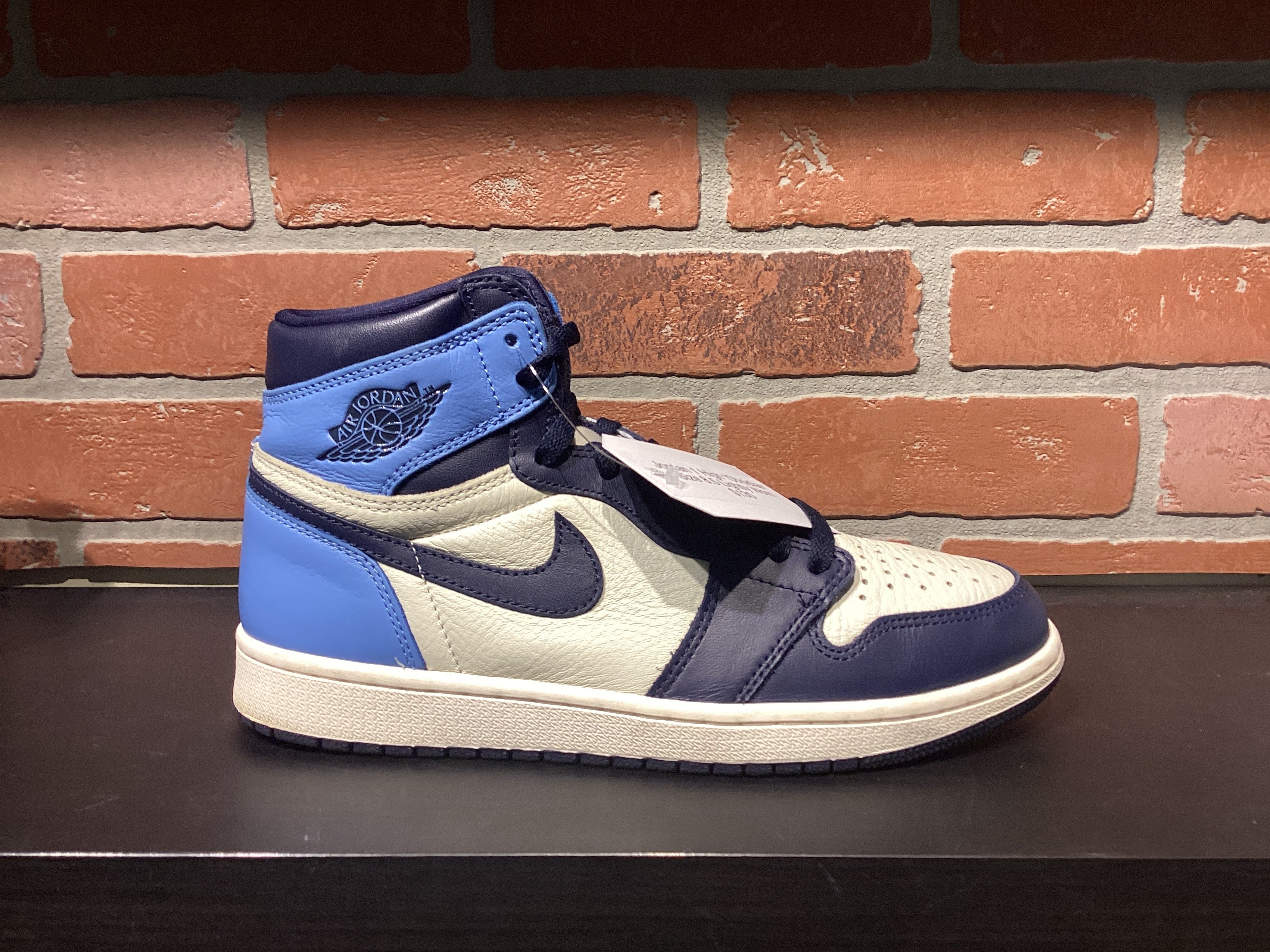 Jordan 1 High “Obsidian” Size 8.5 Preowned