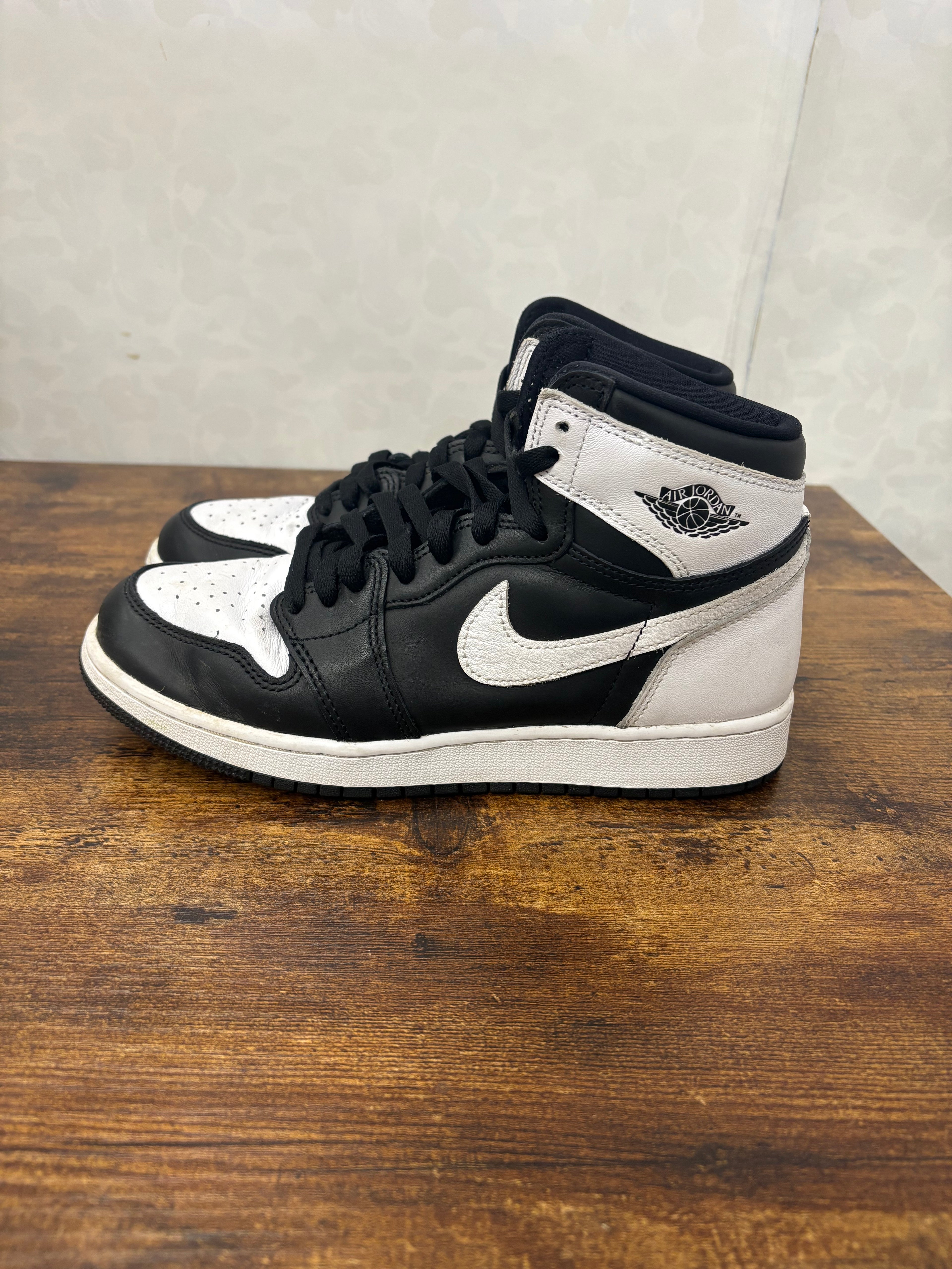 Jordan 1 “Black White” Preowned Size 7Y