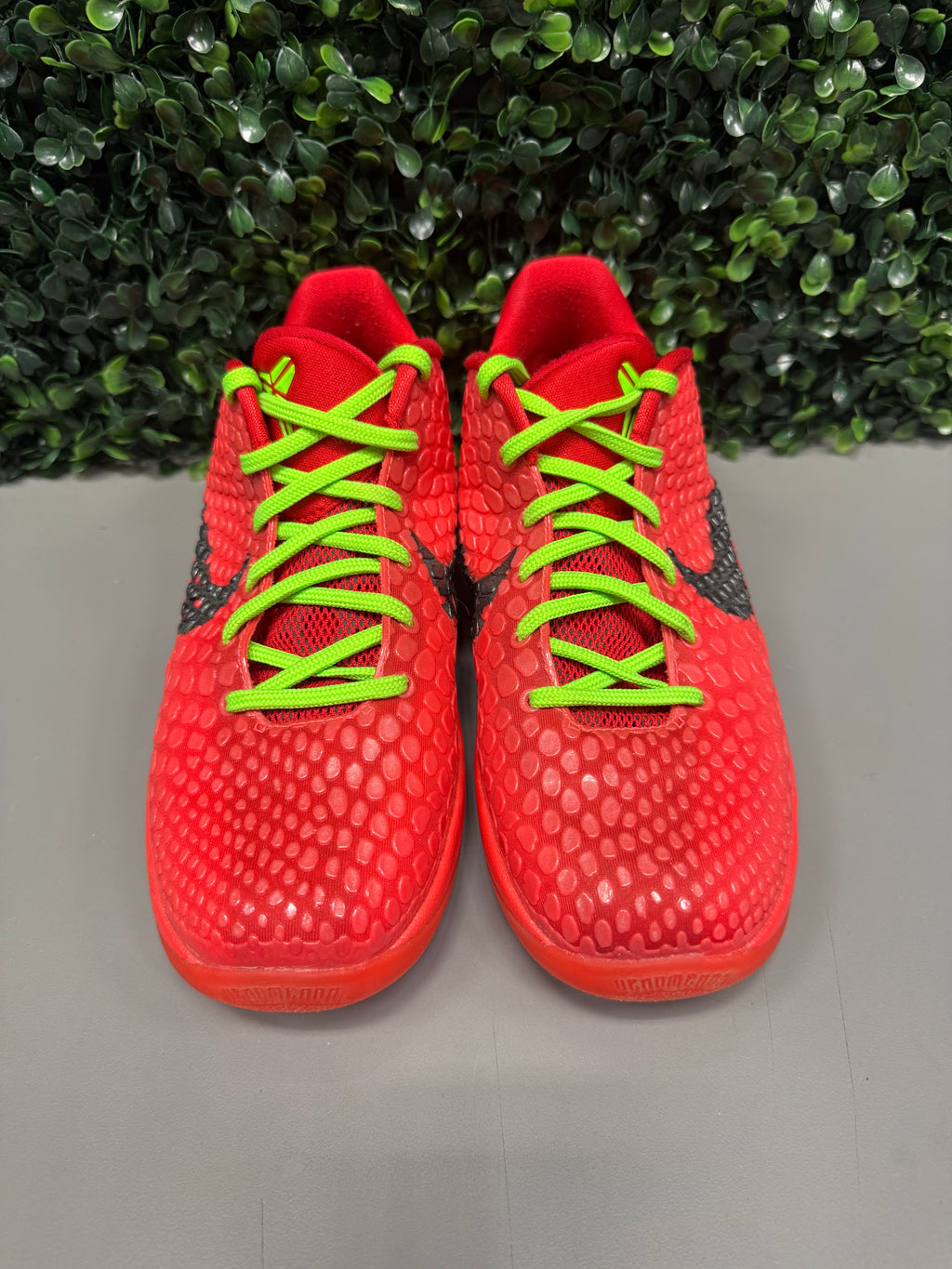 Nike Kobe 6 Protro “Reverse Grinch” Size 5Y Preowned #2