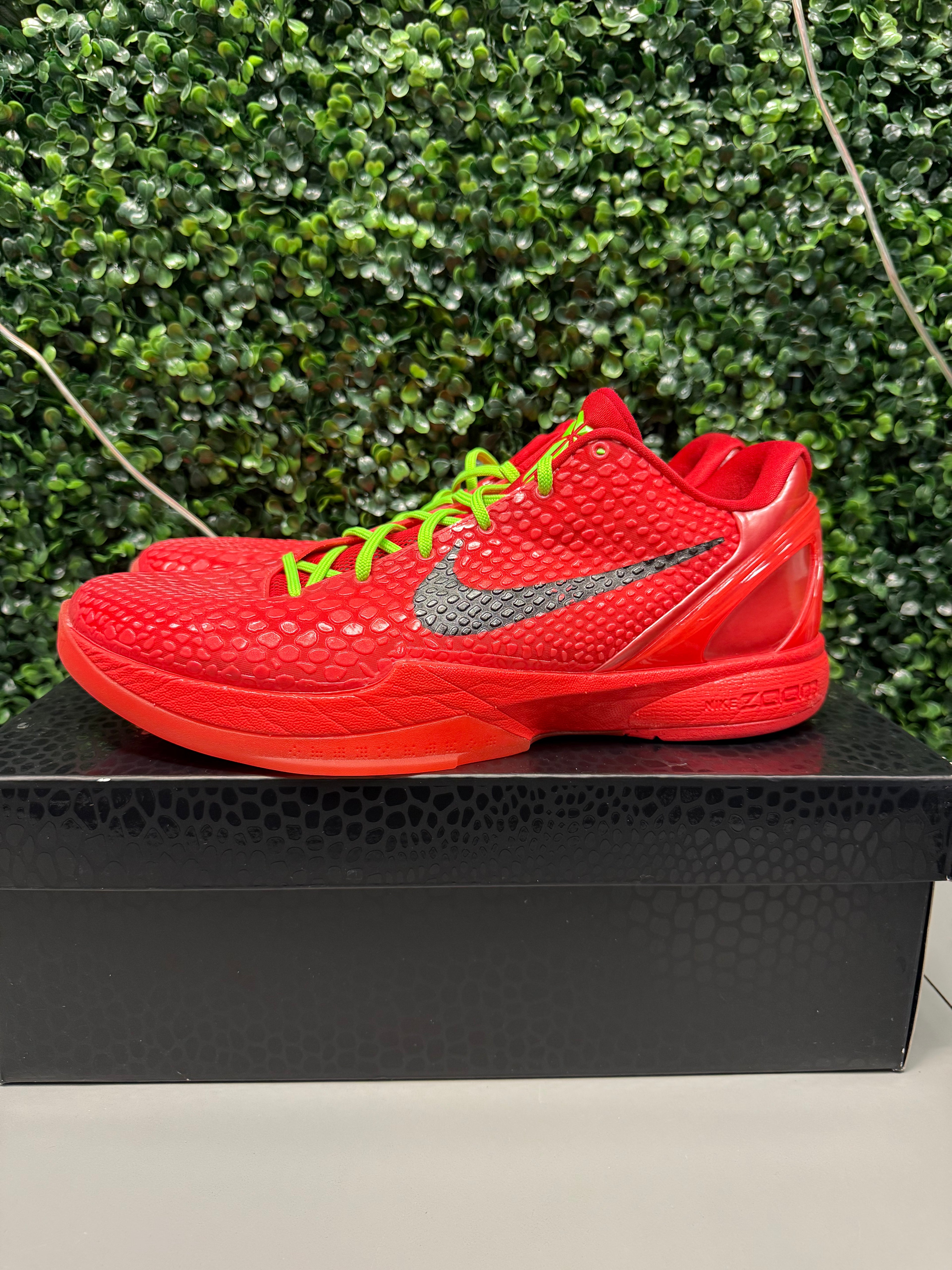 Nike Kobe 6 Protro "Reverse Grinch" Size 14 Preowned