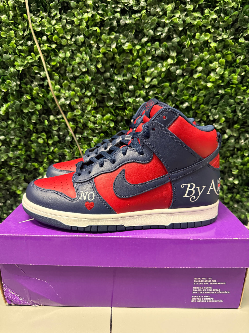 Nike SB Dunk High Supreme "By Any Means Navy "Size 9 Preowned