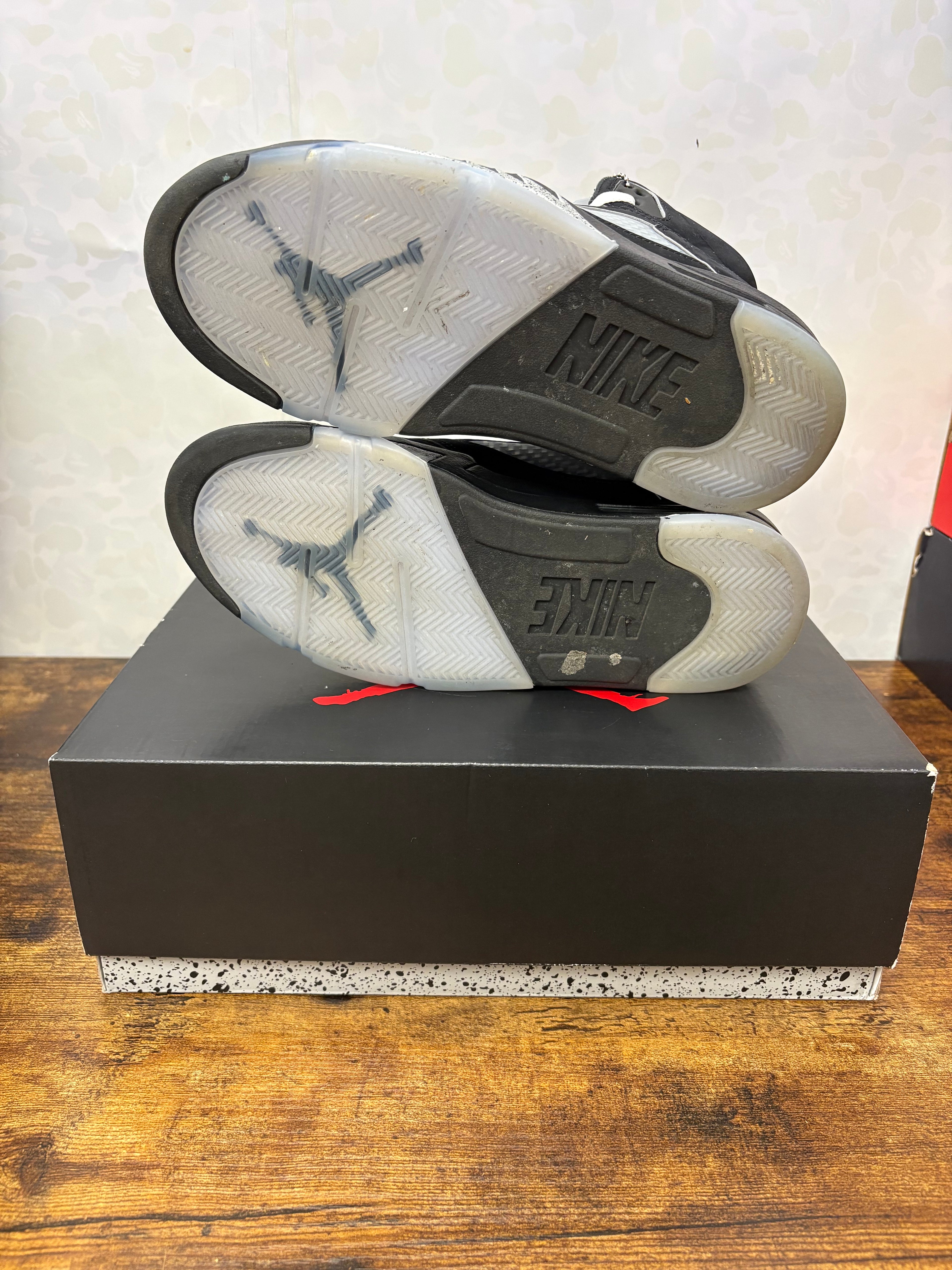 Jordan 5 “Black Metallic Reimagined” Preowned Size 9.5