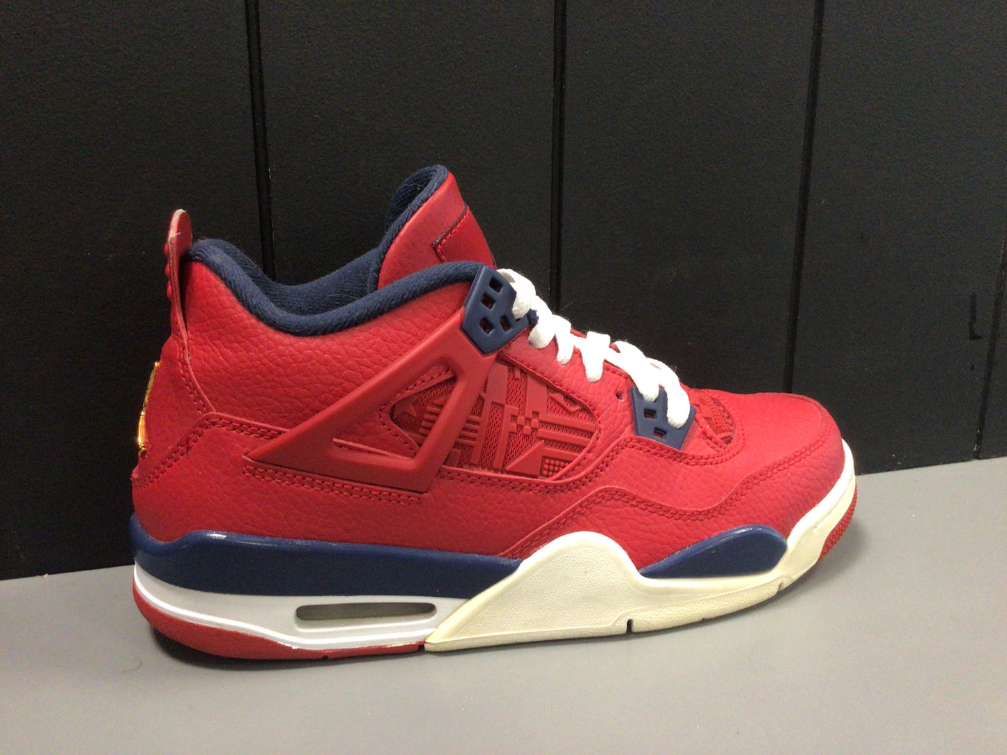 Jordan 4 “Fiba” Size 6.5Y Preowned