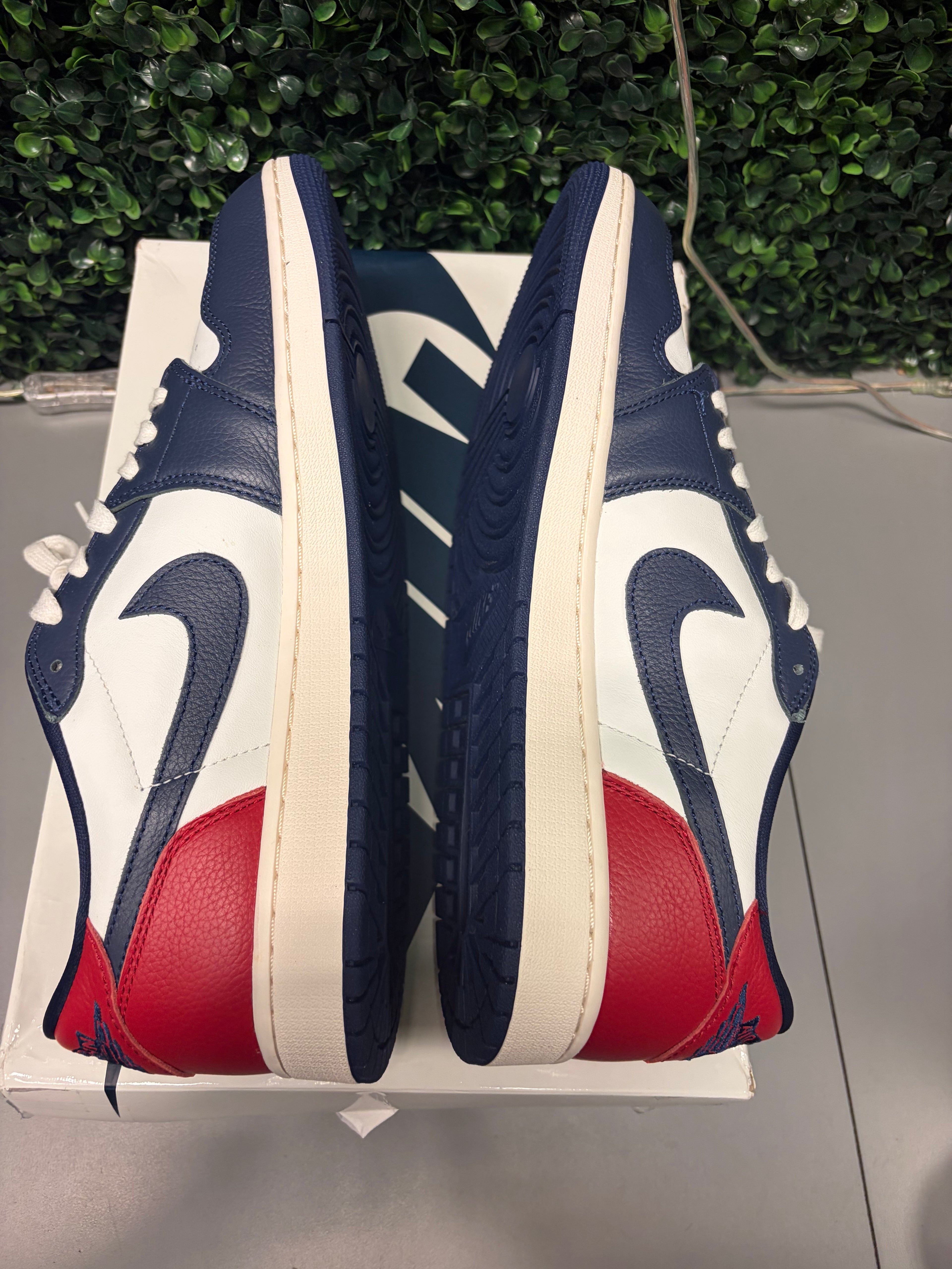 Jordan 1 Retro Low OG "Howard University" Size 13 Preowned
