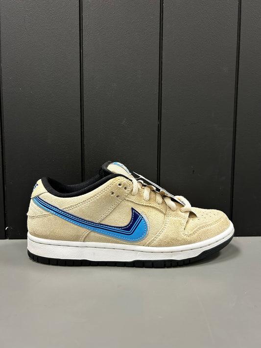 Nike SB Dunk Low "Tuck It" Size 6M / 7.5W Preowned