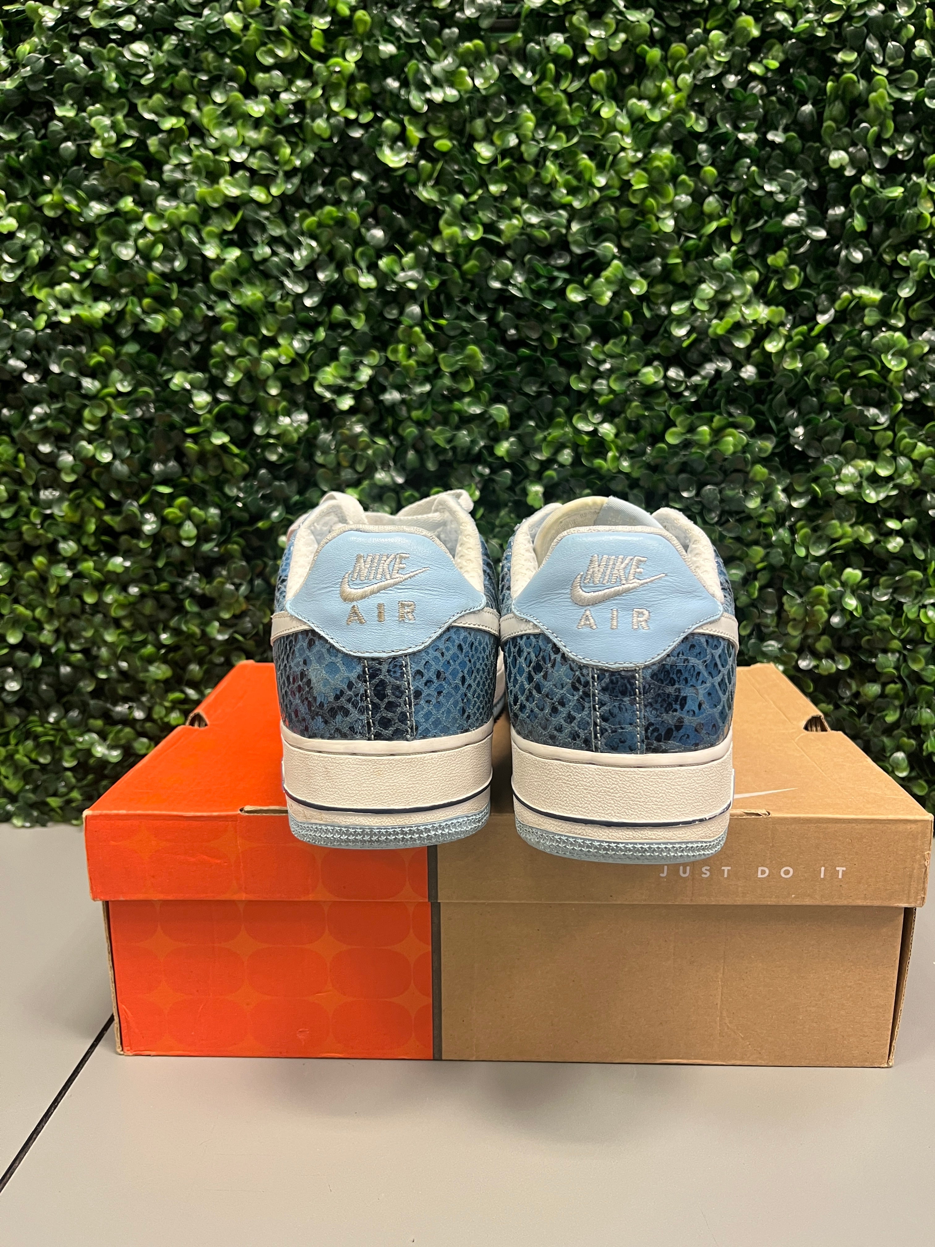 Nike Air Force 1 Low "Snakeskin Blue" Size 12W / 10.5M Preowned