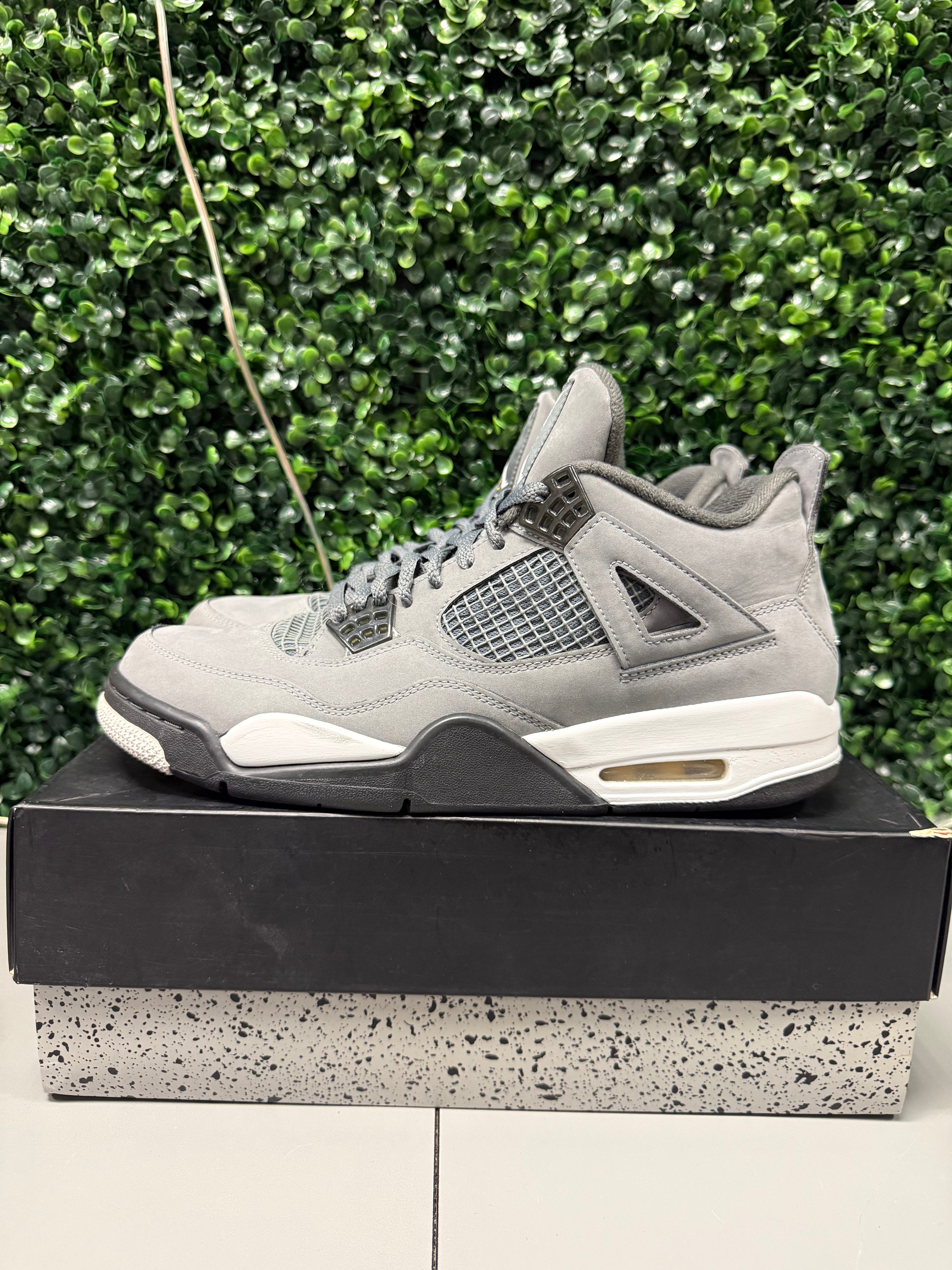 Jordan 4 "Cool Grey" Size 10.5 Preowned