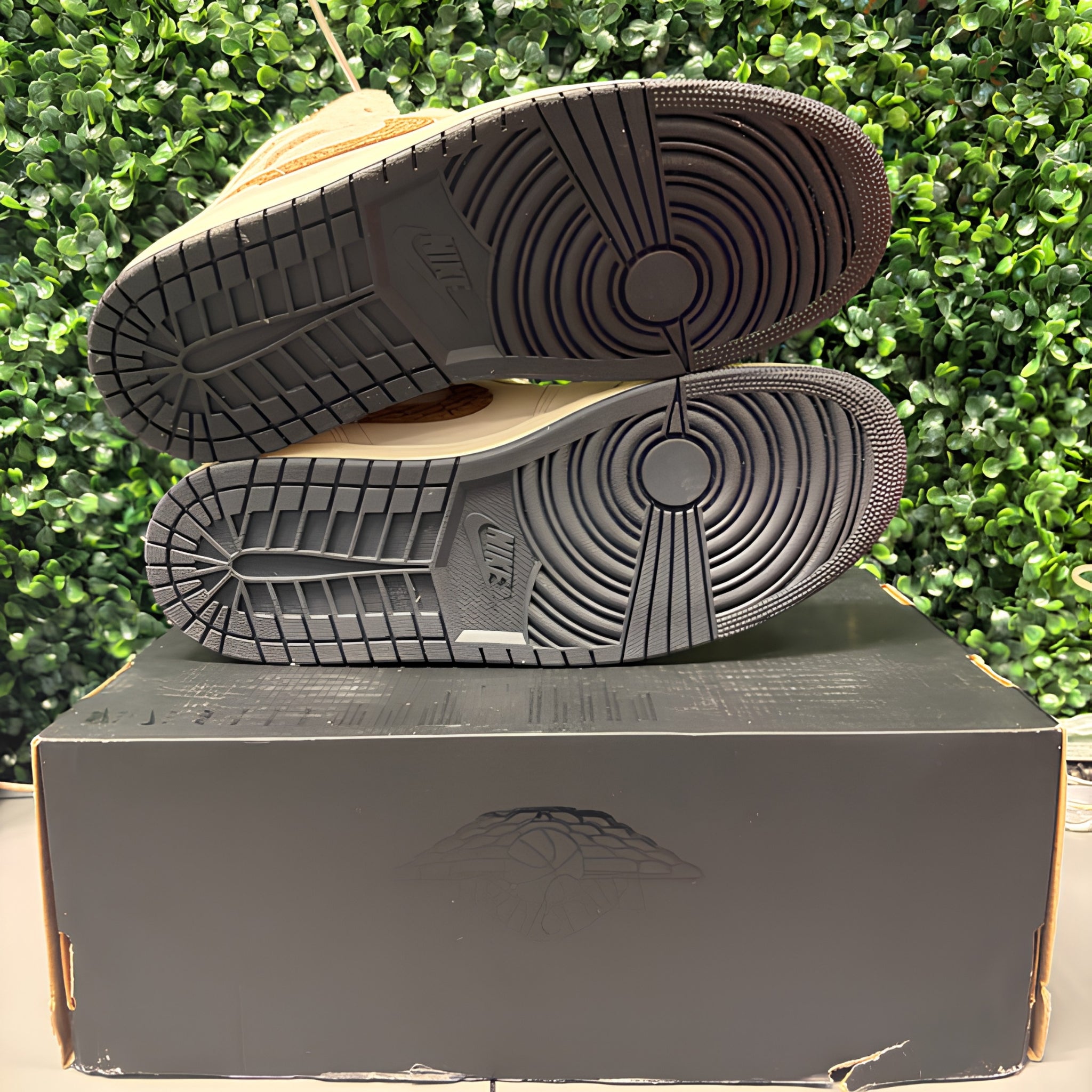 Jordan 1 Mid SE "Brown Elephant" Size 12 Preowned