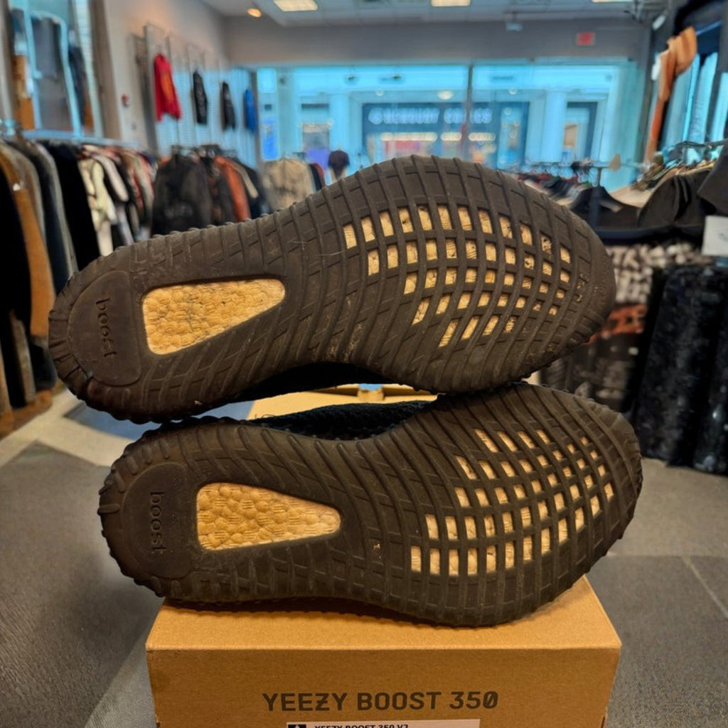 adidas Yeezy Boost 350 V2 'Black' (Non-Reflective) Size 10 Preowned