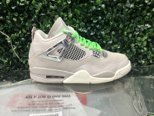 Jordan 4 “Frozen Moments” Size 9.5W / 8M Preowned