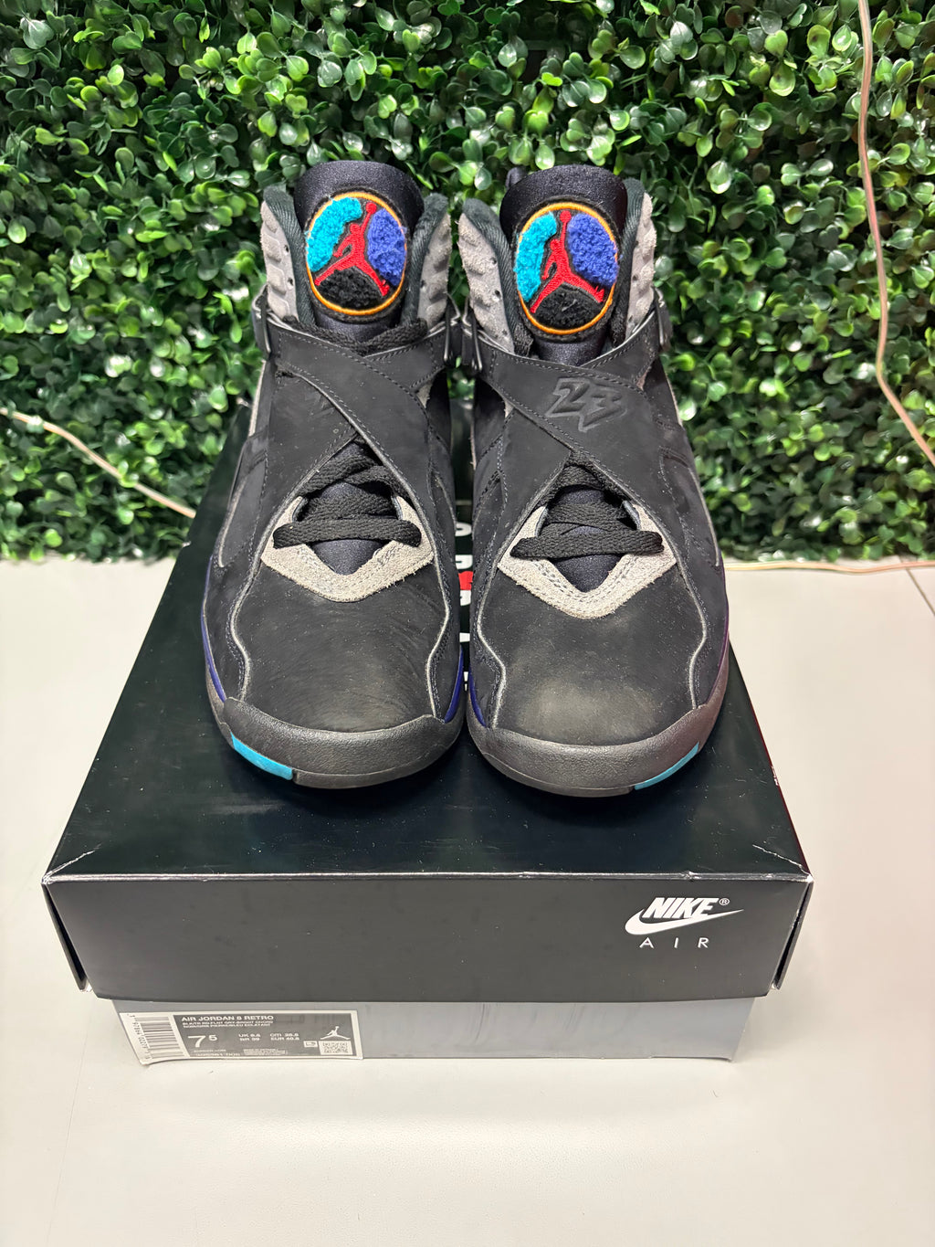 Jordan 8 Retro "Aqua"(2025) Size 7.5 Preowned