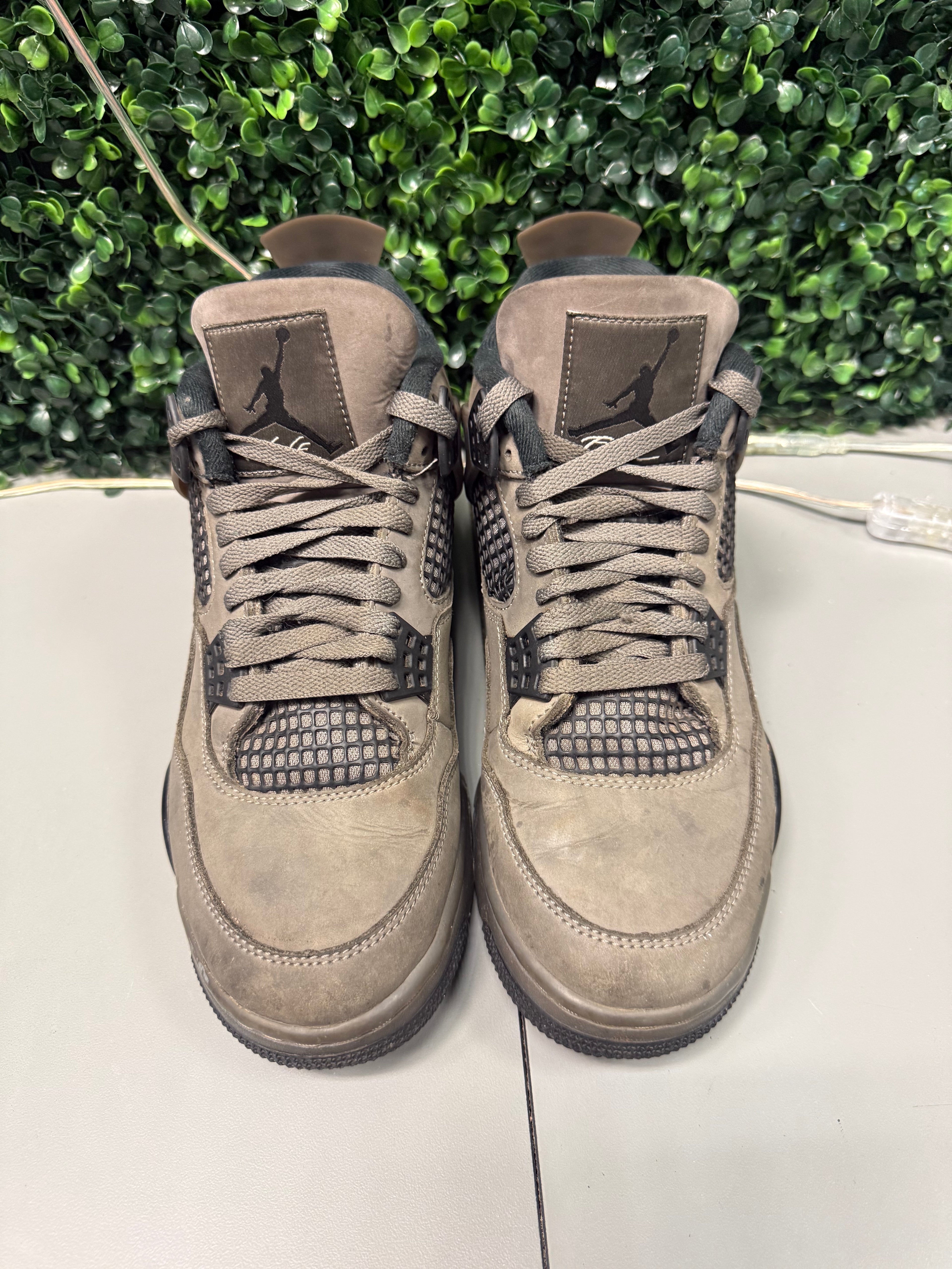 Jordan 4 "Cavestone” Size 9 Preowned
