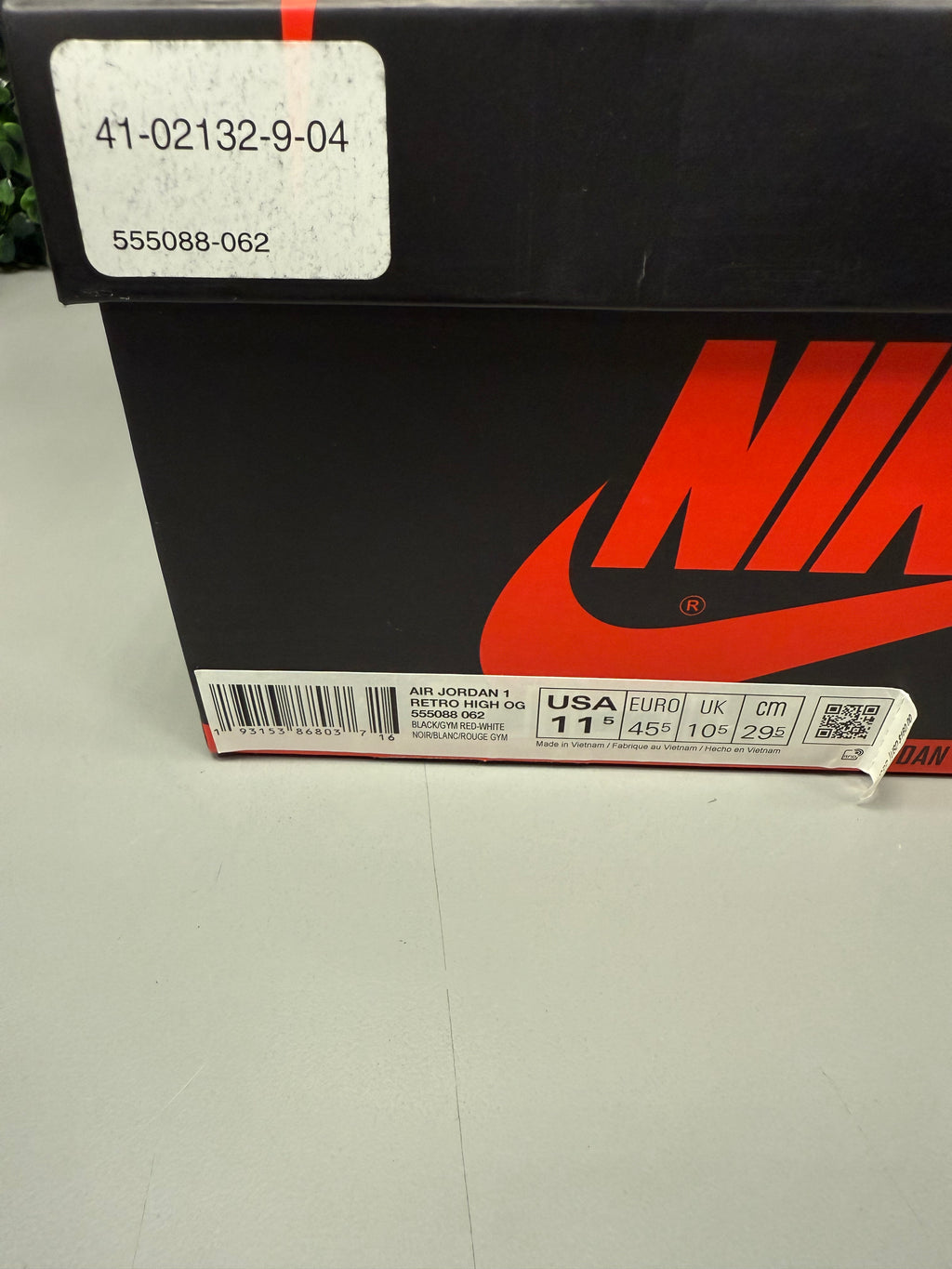 Jordan 1 High "Bloodline" Size 11.5 Preowned