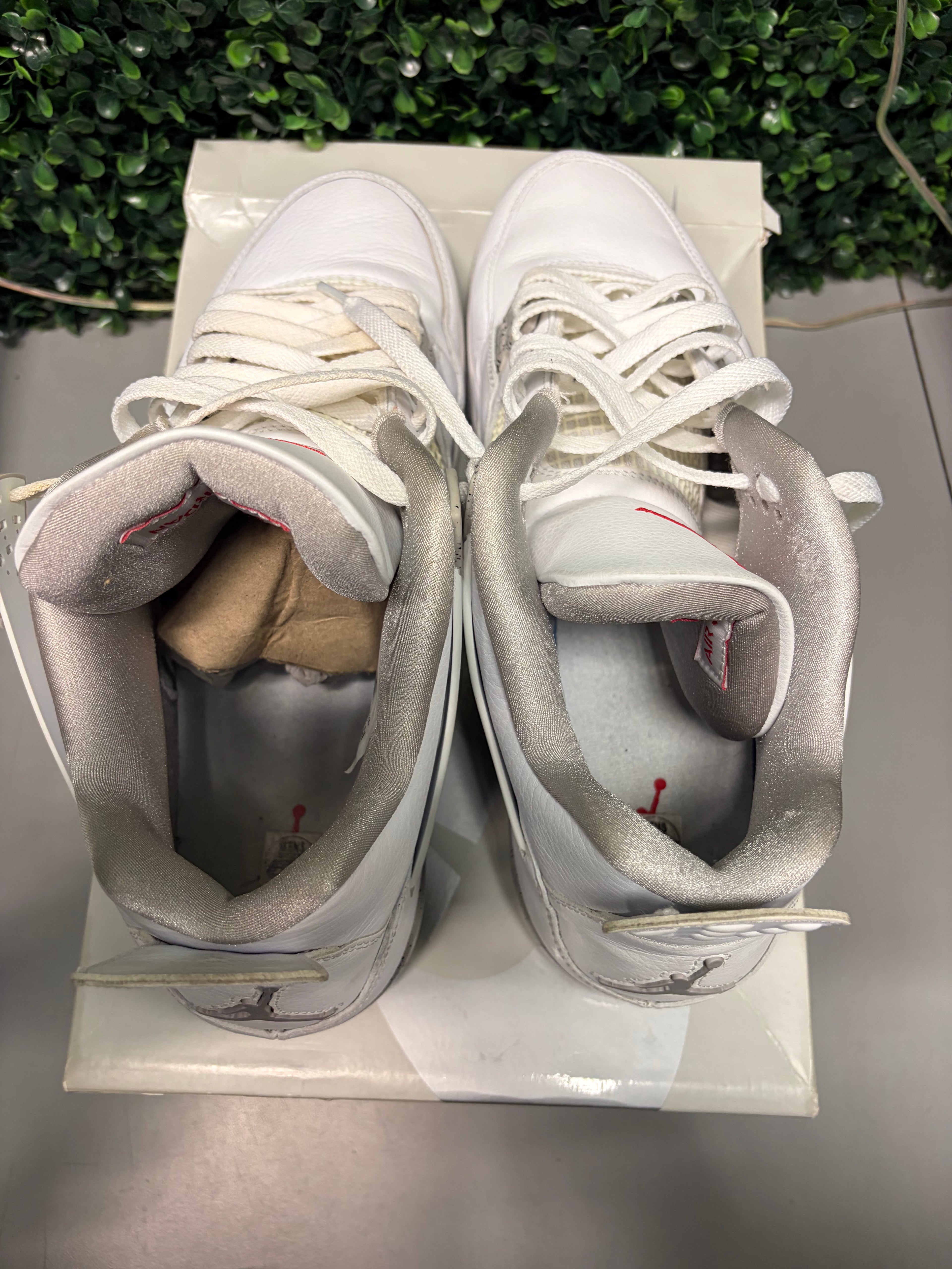 Jordan 4 "White Oreo" Size 14 Preowned