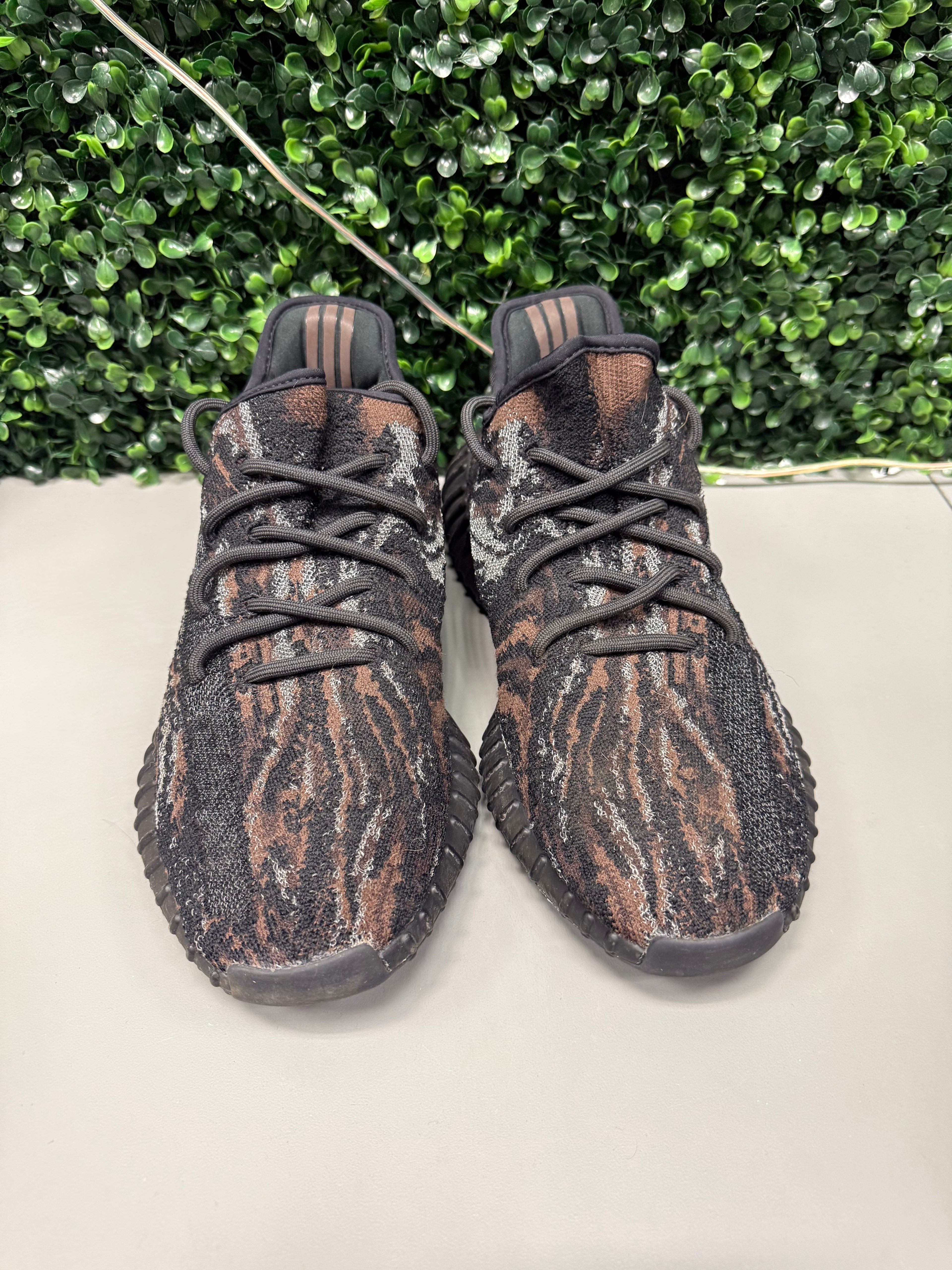 Yeezy 350 V2 "Mx Rock" Size 11 Preowned