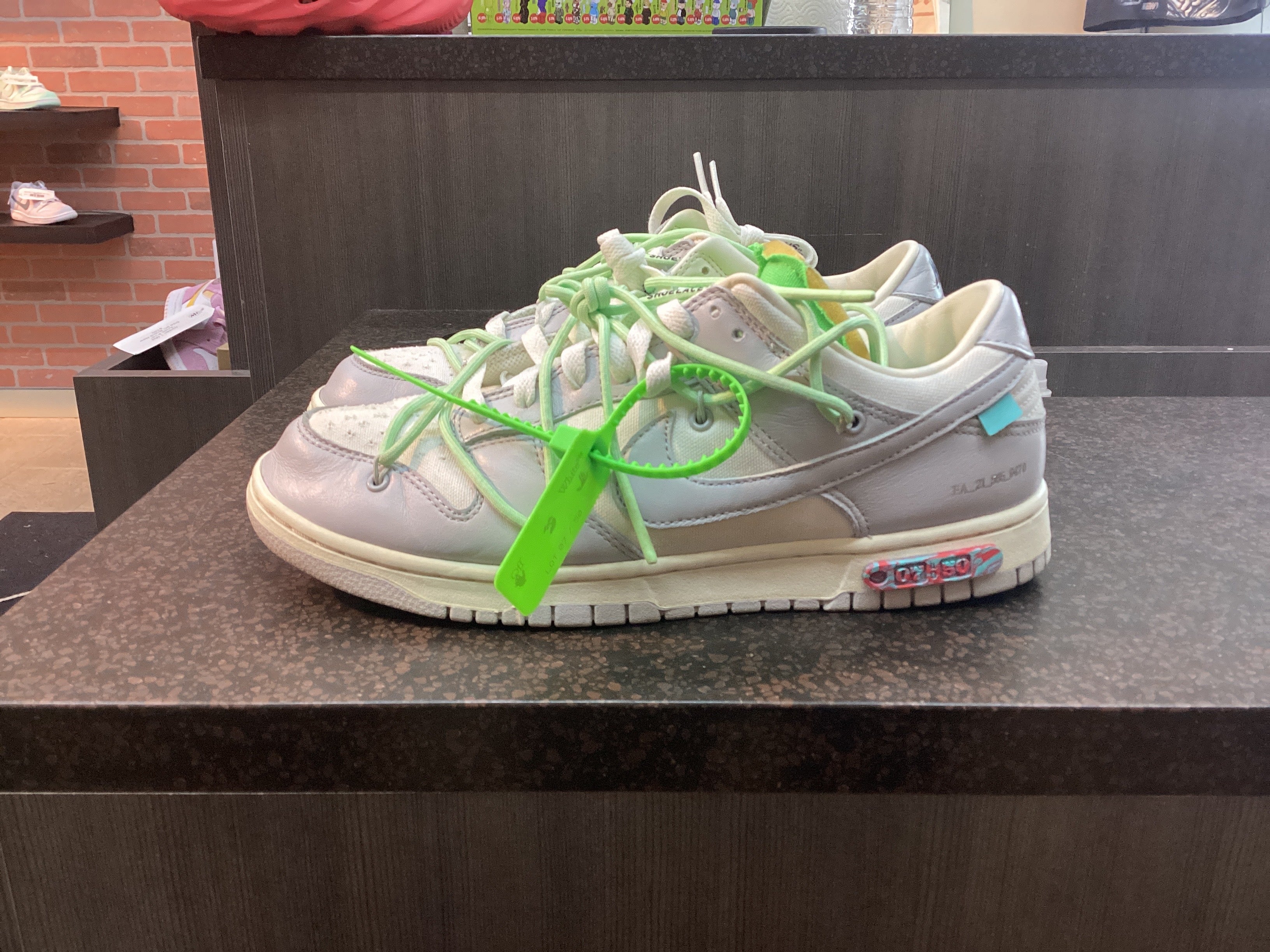 Nike Dunk Low “Off White Lot 7” size 10 Pre Owned No Box