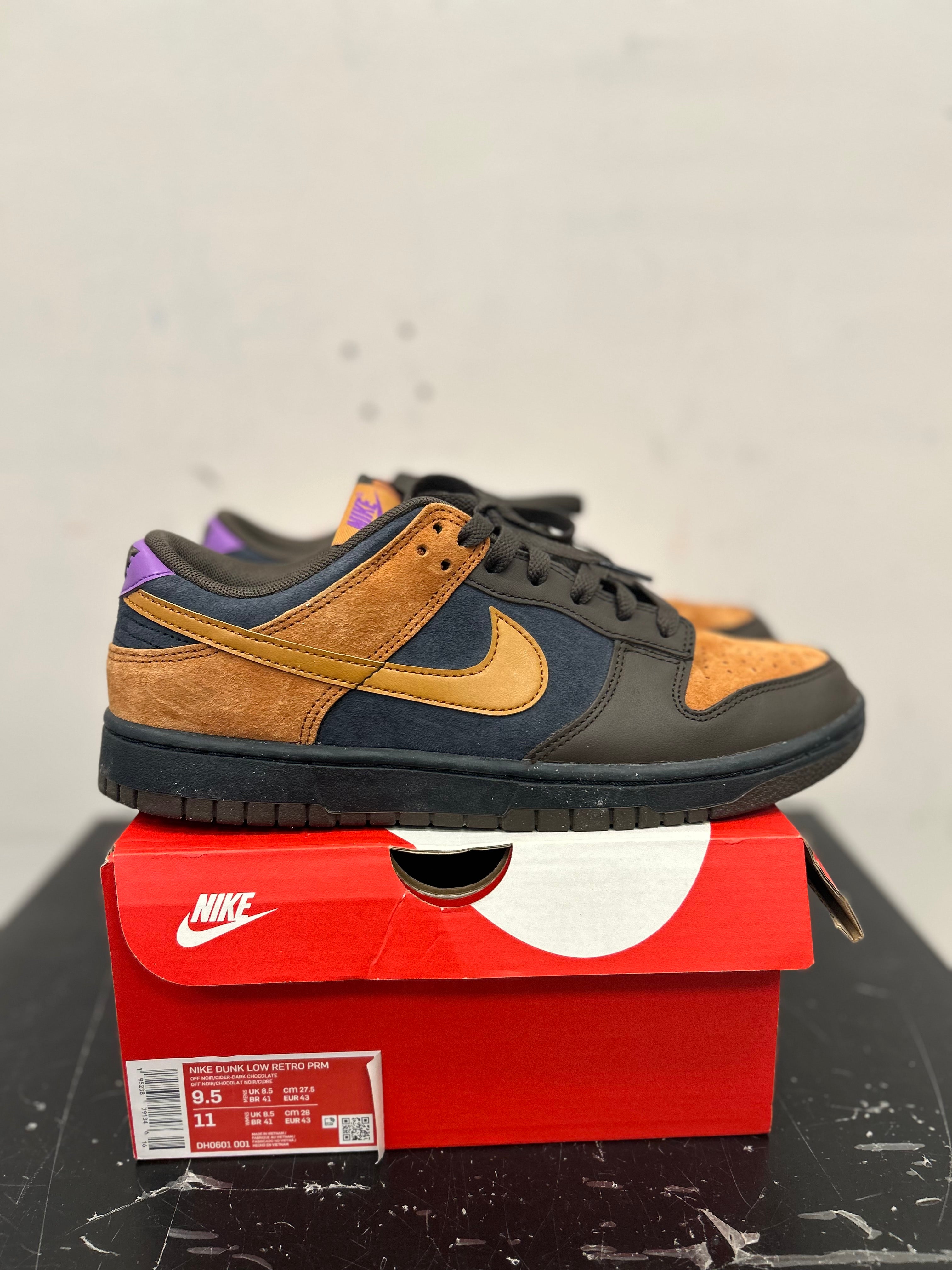 Nike Dunk Low “Cider” Size 9.5M Preowned