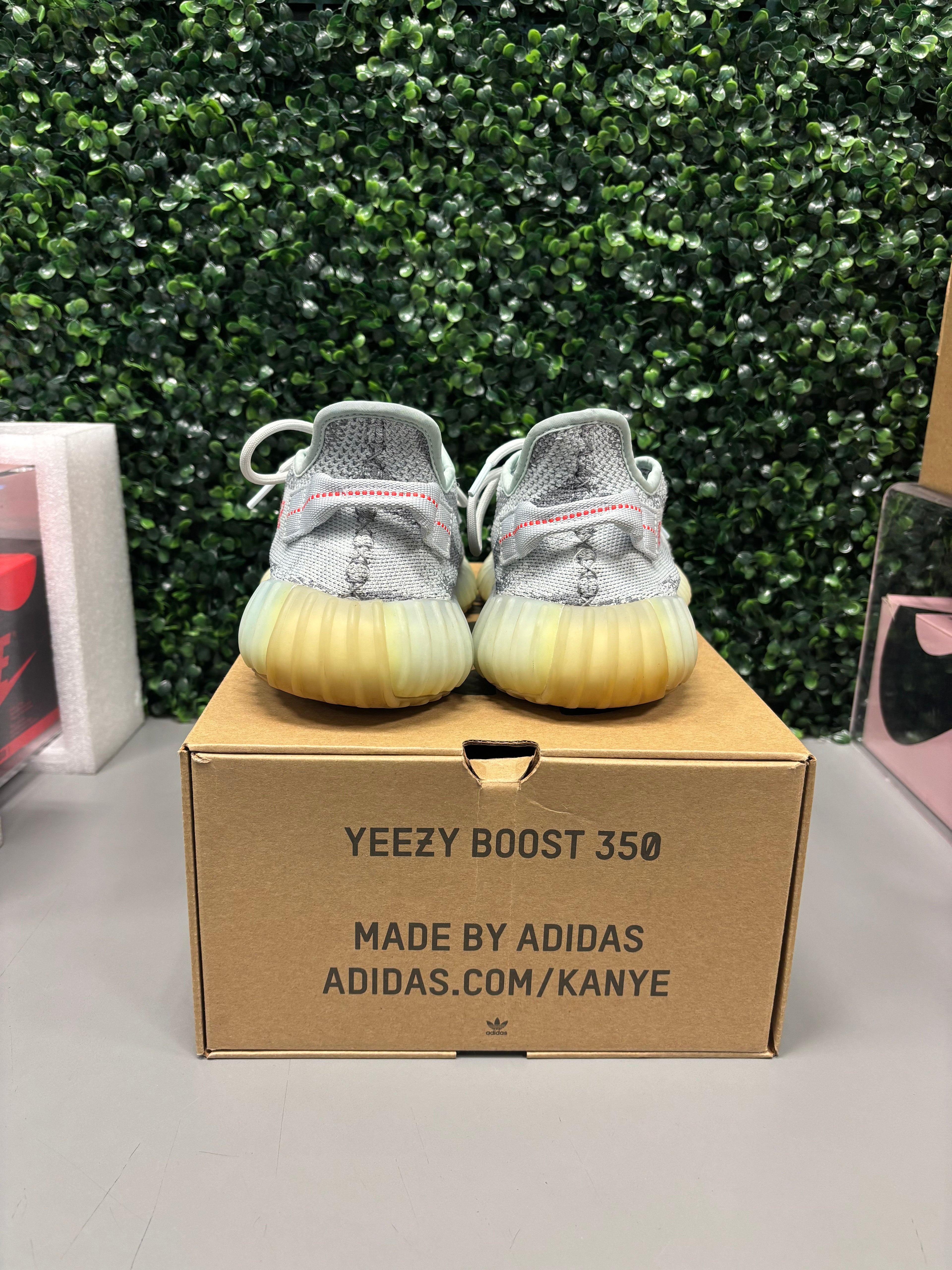 Yeezy 350 V2 "Blue Tint" Size 10.5 Preowned