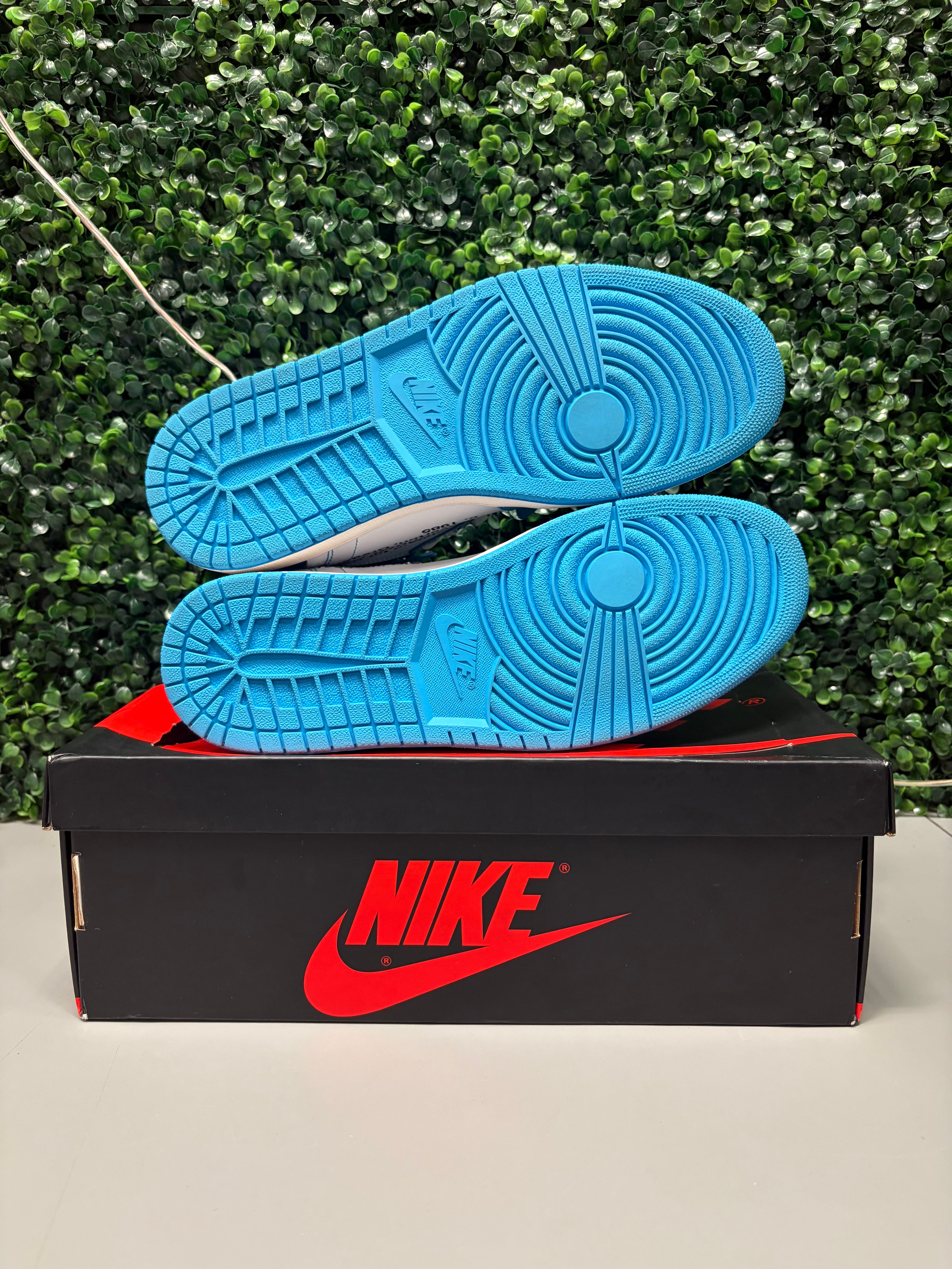 Jordan 1 Retro High Off-White "University Blue" Size 11 Preowned