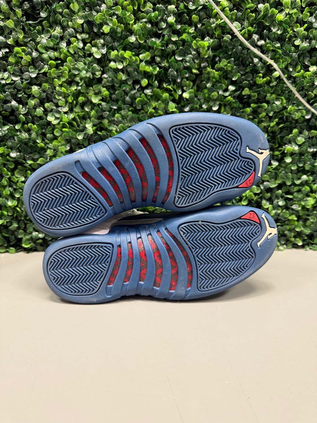 Jordan 12 "French Blue 2016" Size 8 Preowned