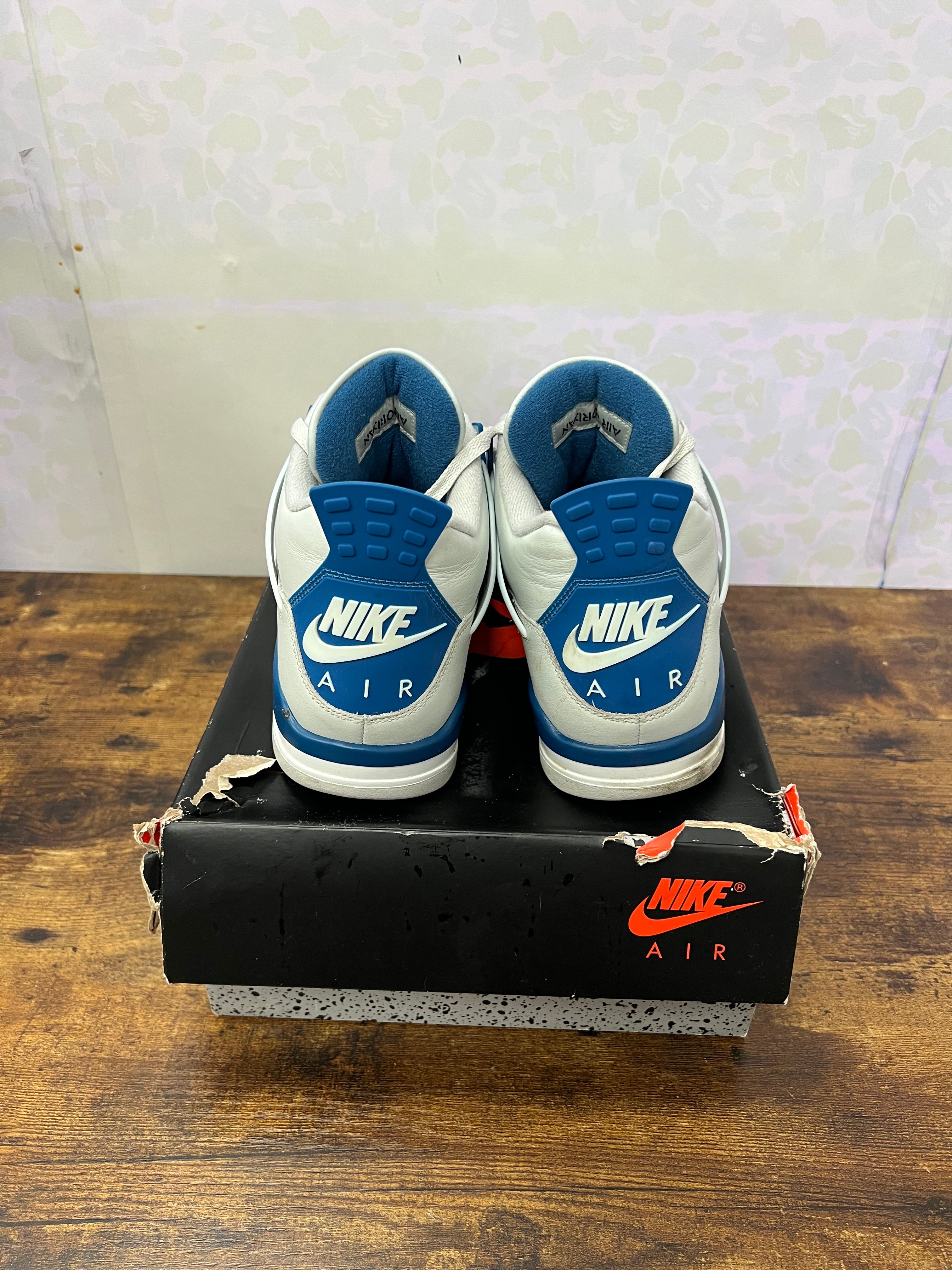 Jordan 4 “Military Blue” Size 11M Preowned