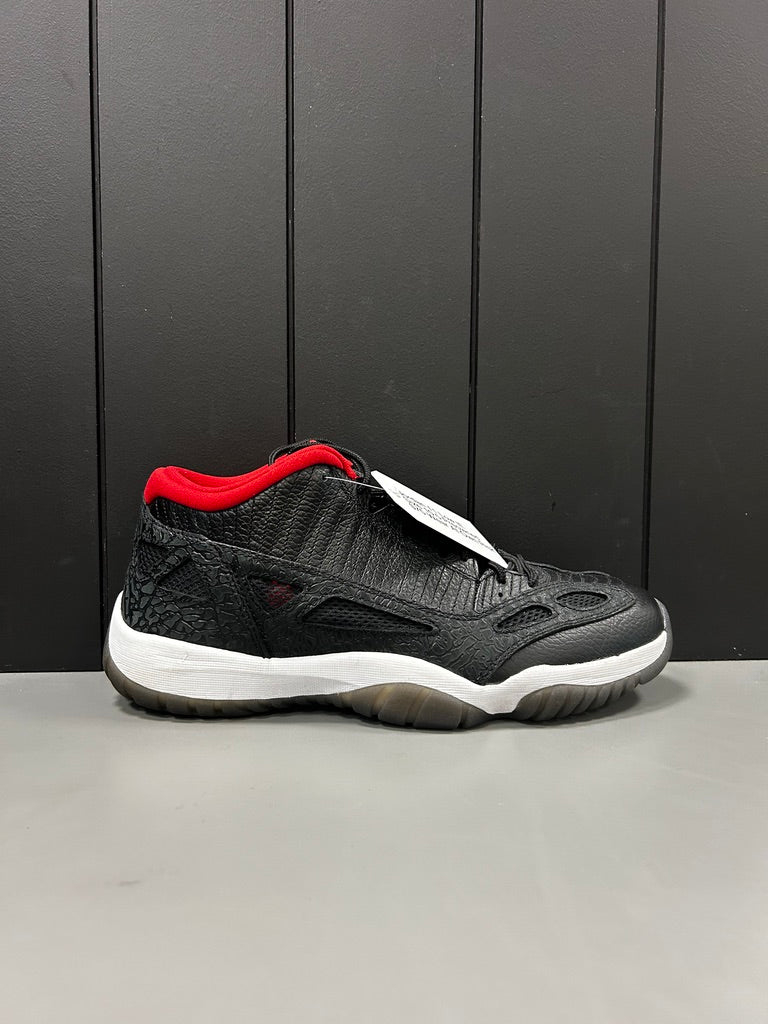 Jordan 11 Low IE "Black Red" Size 10.5 Preowned