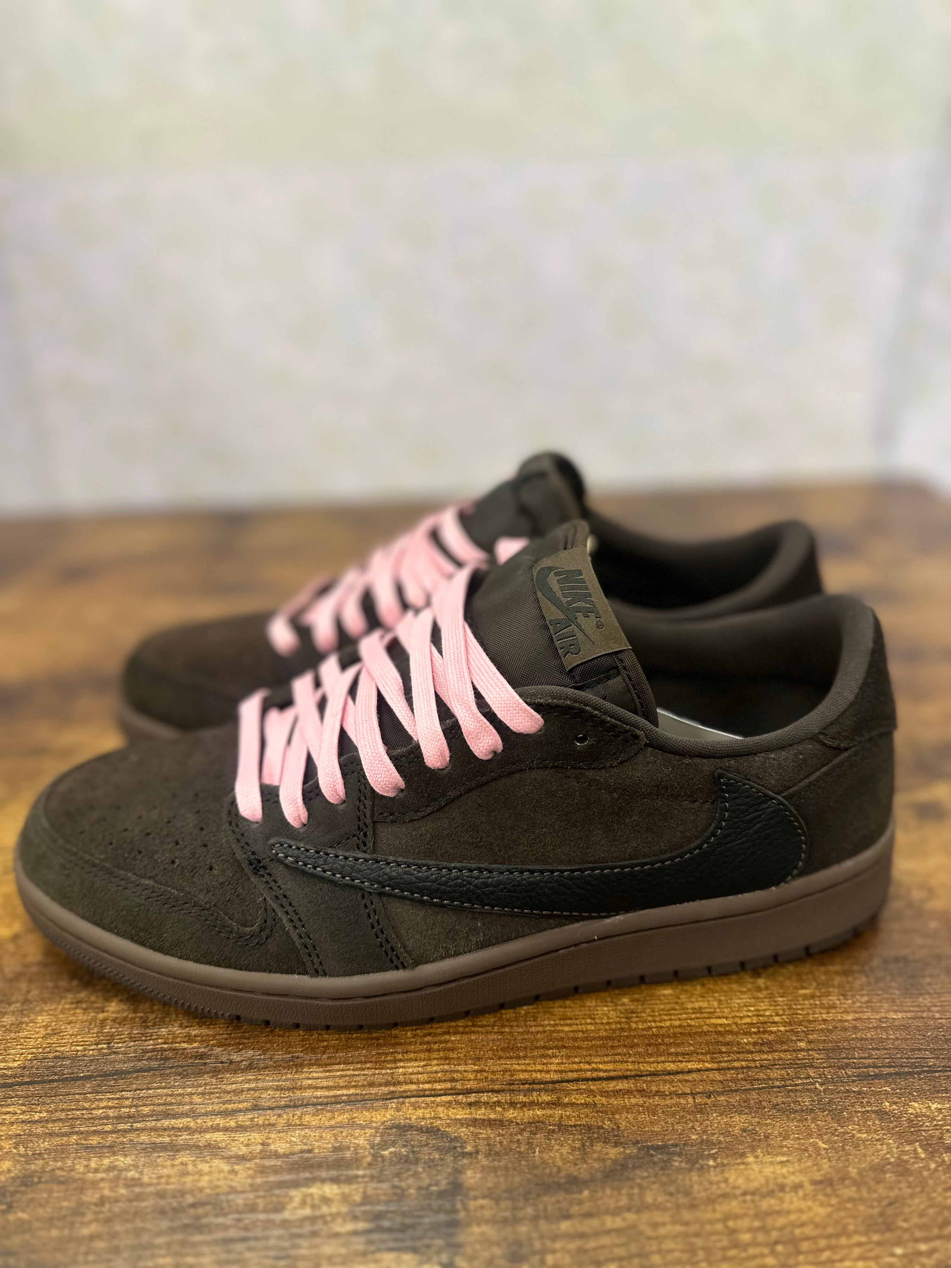 Jordan 1 Travis Scott “Velvet Brown” Size 10 Preowned