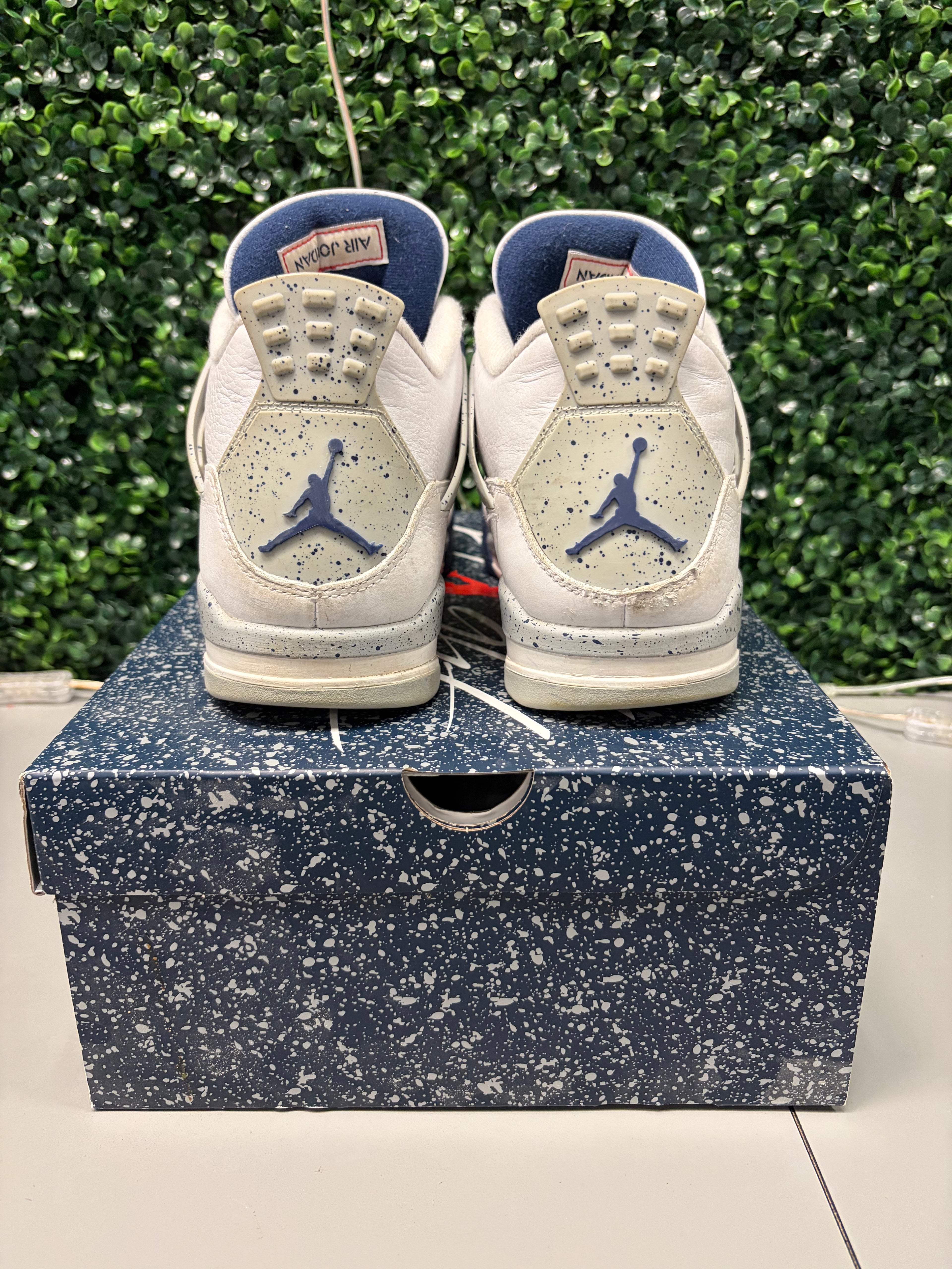 Jordan 4 "Midnight Navy" Size 11.5 Preowned