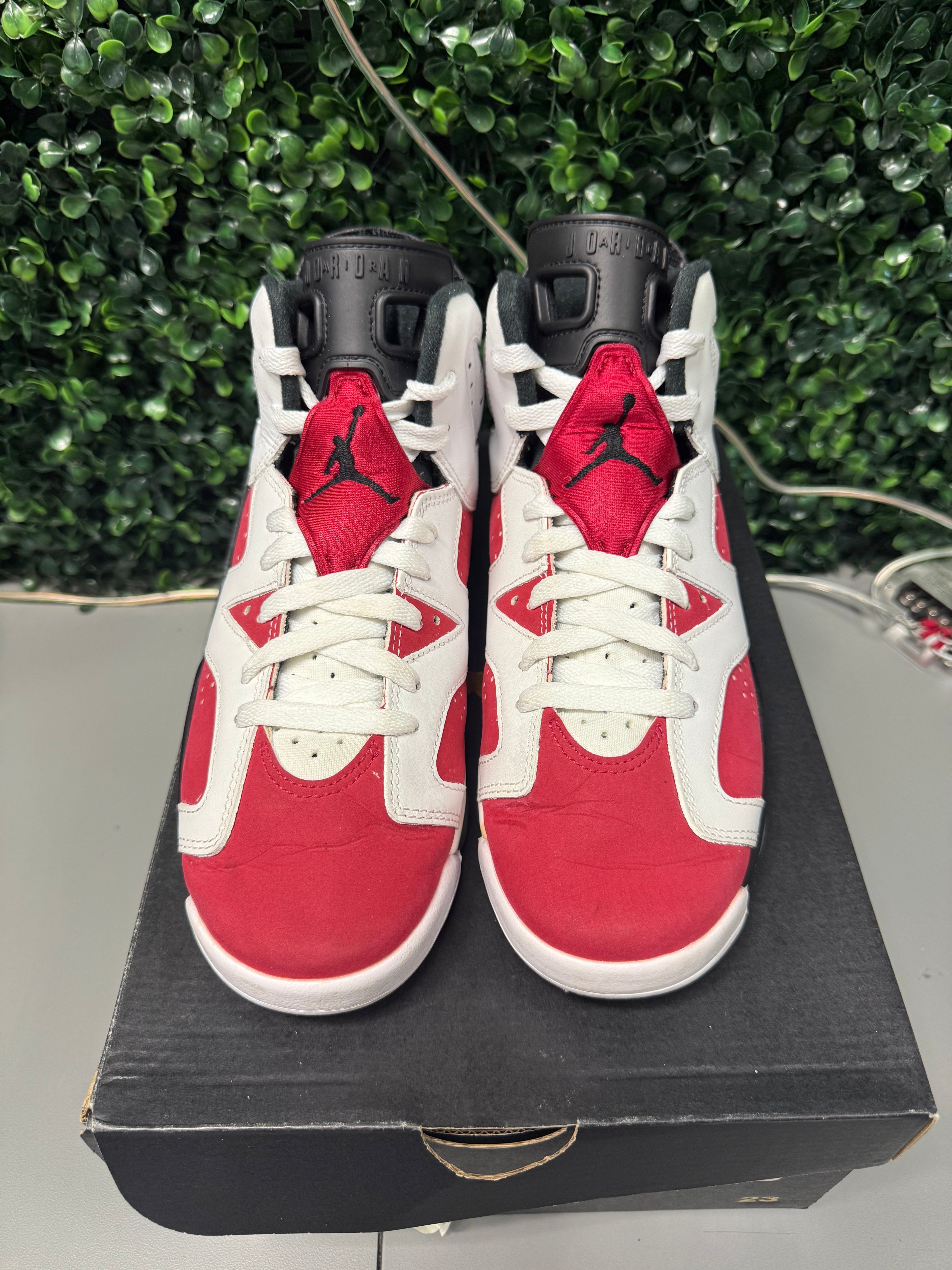 Jordan 6 "Carmine" Size 6Y / 7.5W Preowned