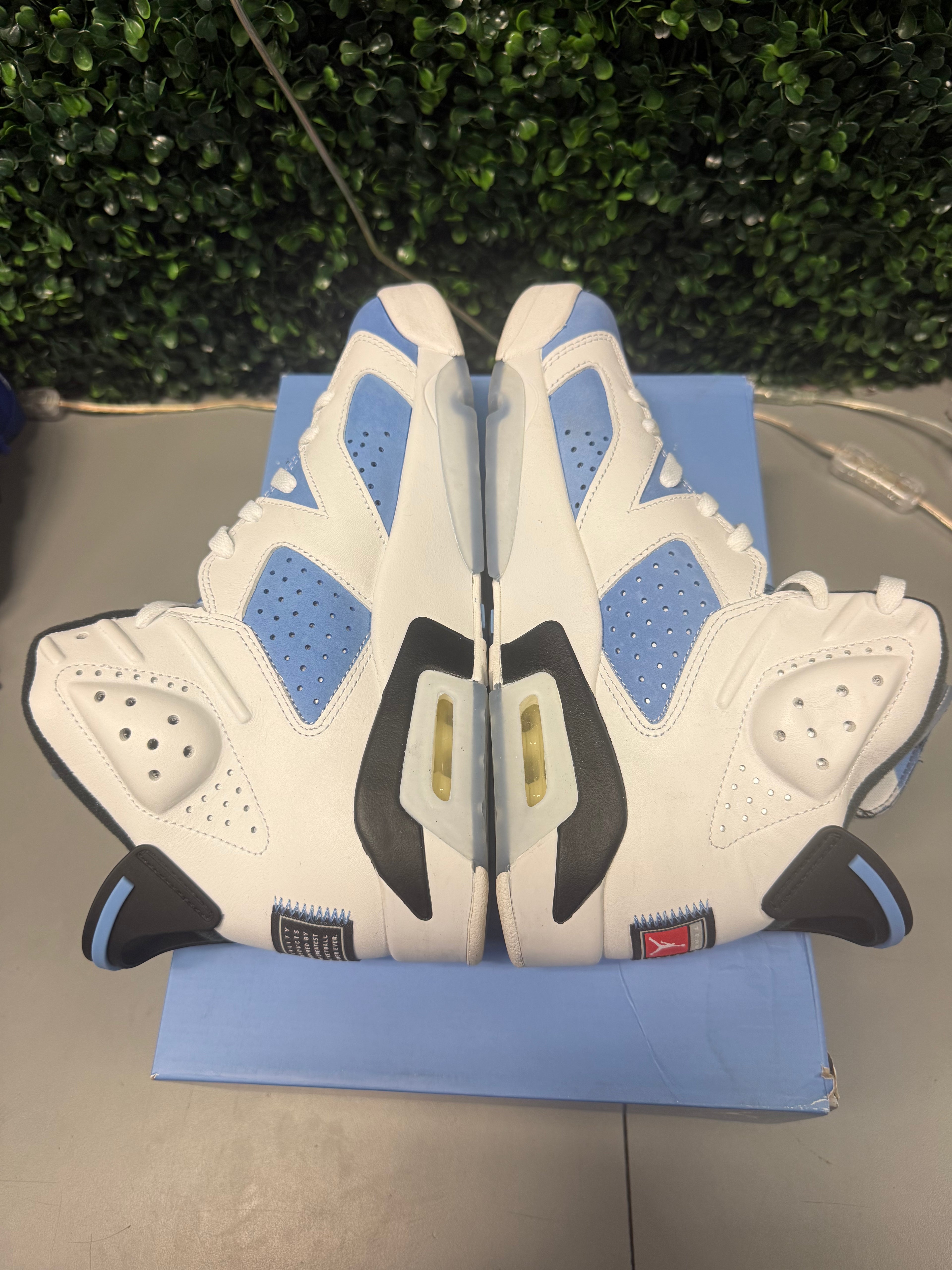 Jordan 6 Retro "UNC White" Size 9 Preowned